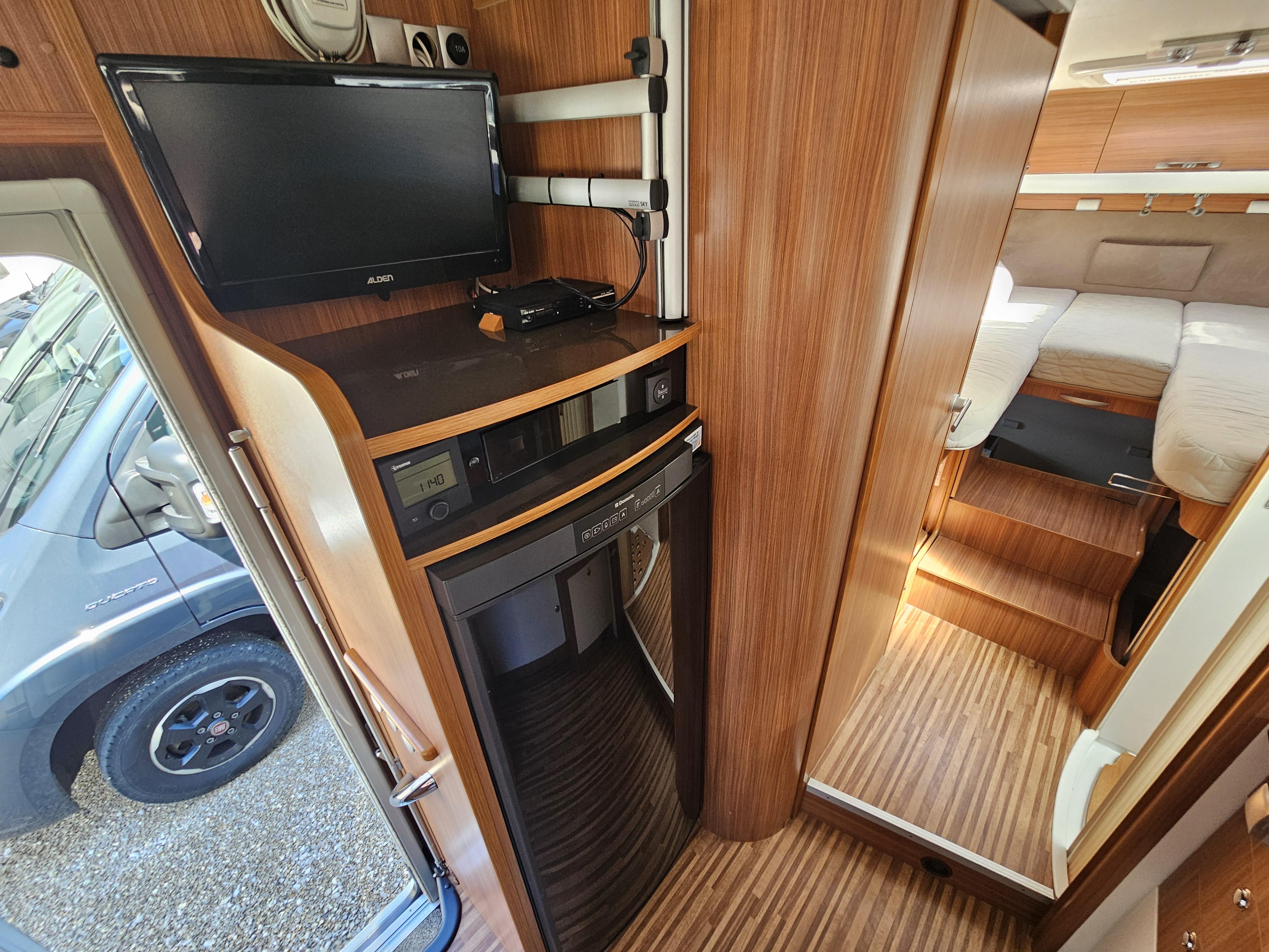  - 6 - ADRIA MATRIX 680 SL 