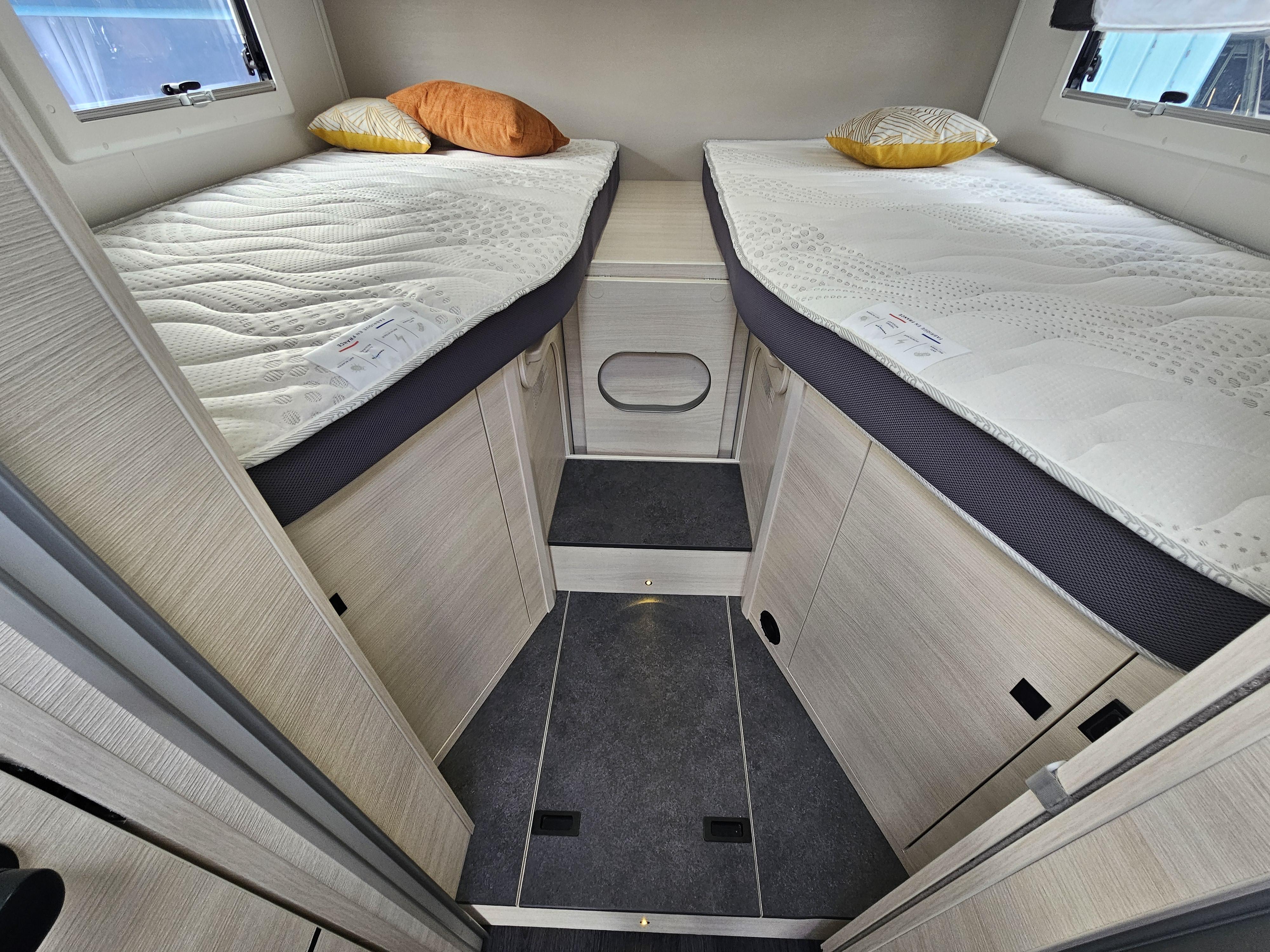  - 22 - CHALLENGER 337 GA GRAPHITE PREMIUM 