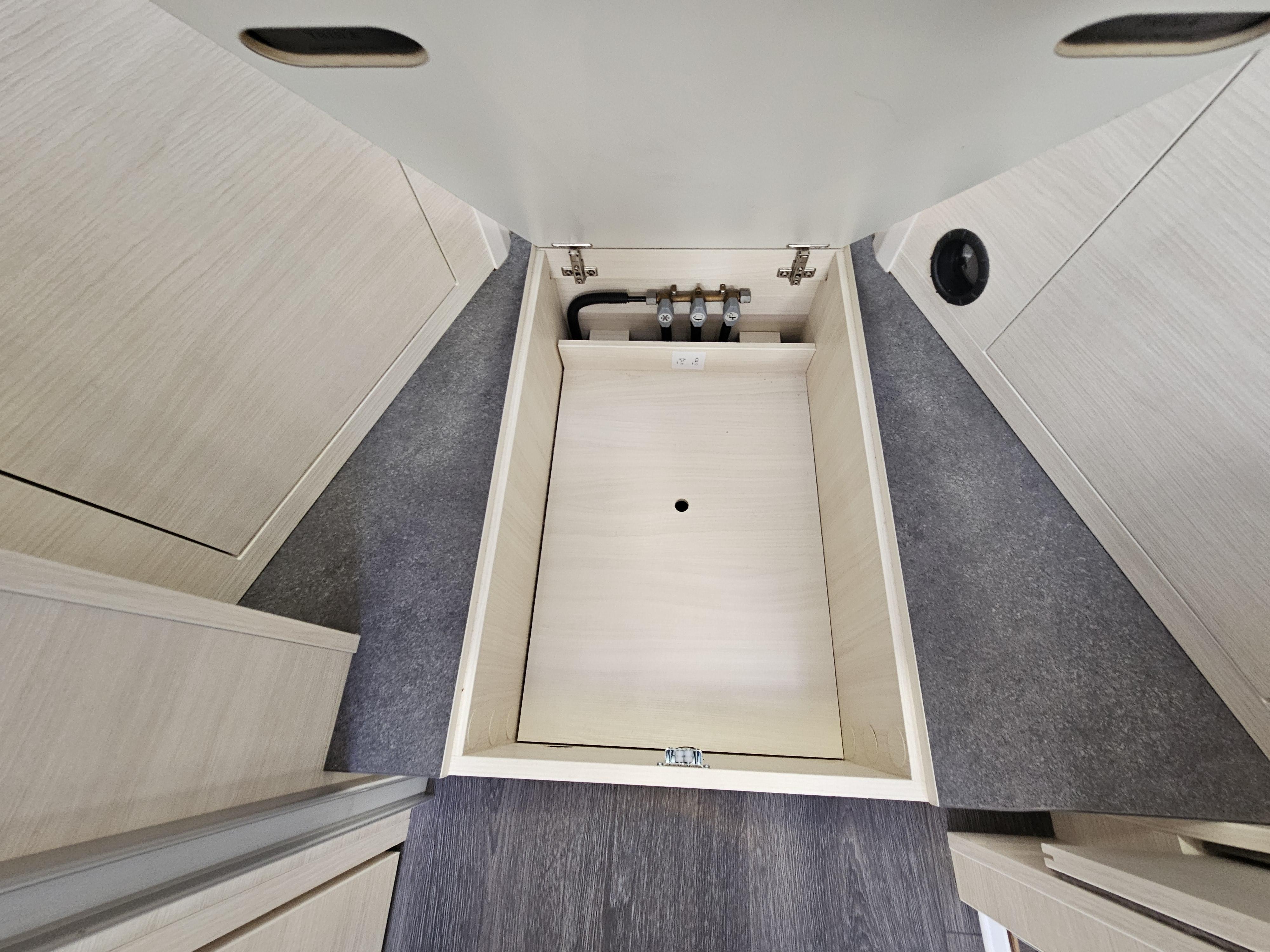  - 28 - CHALLENGER 337 GA GRAPHITE PREMIUM 