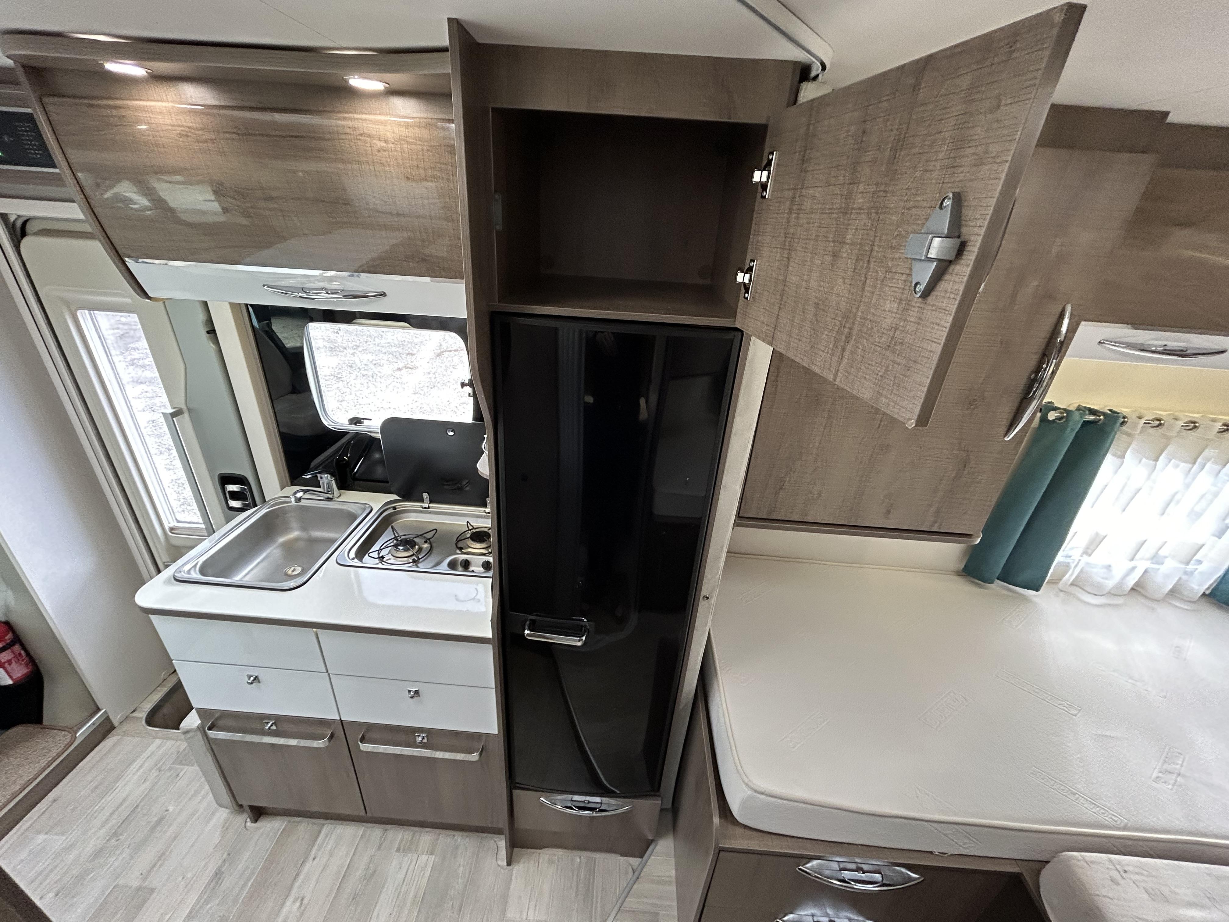  - 19 - BAVARIA T650 GJ STYLE 