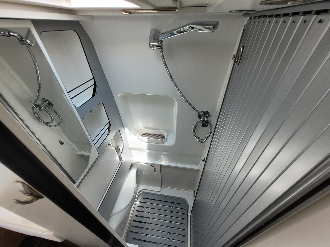  - 8 - PILOTE V 630 J STANDARD 