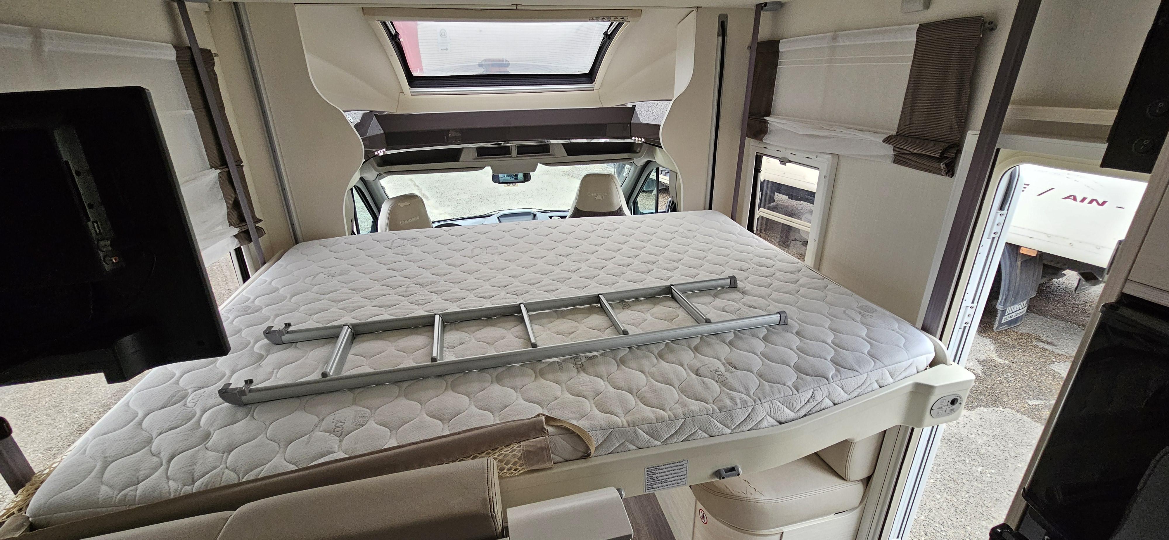  - 27 - CHAUSSON WELCOME 610 