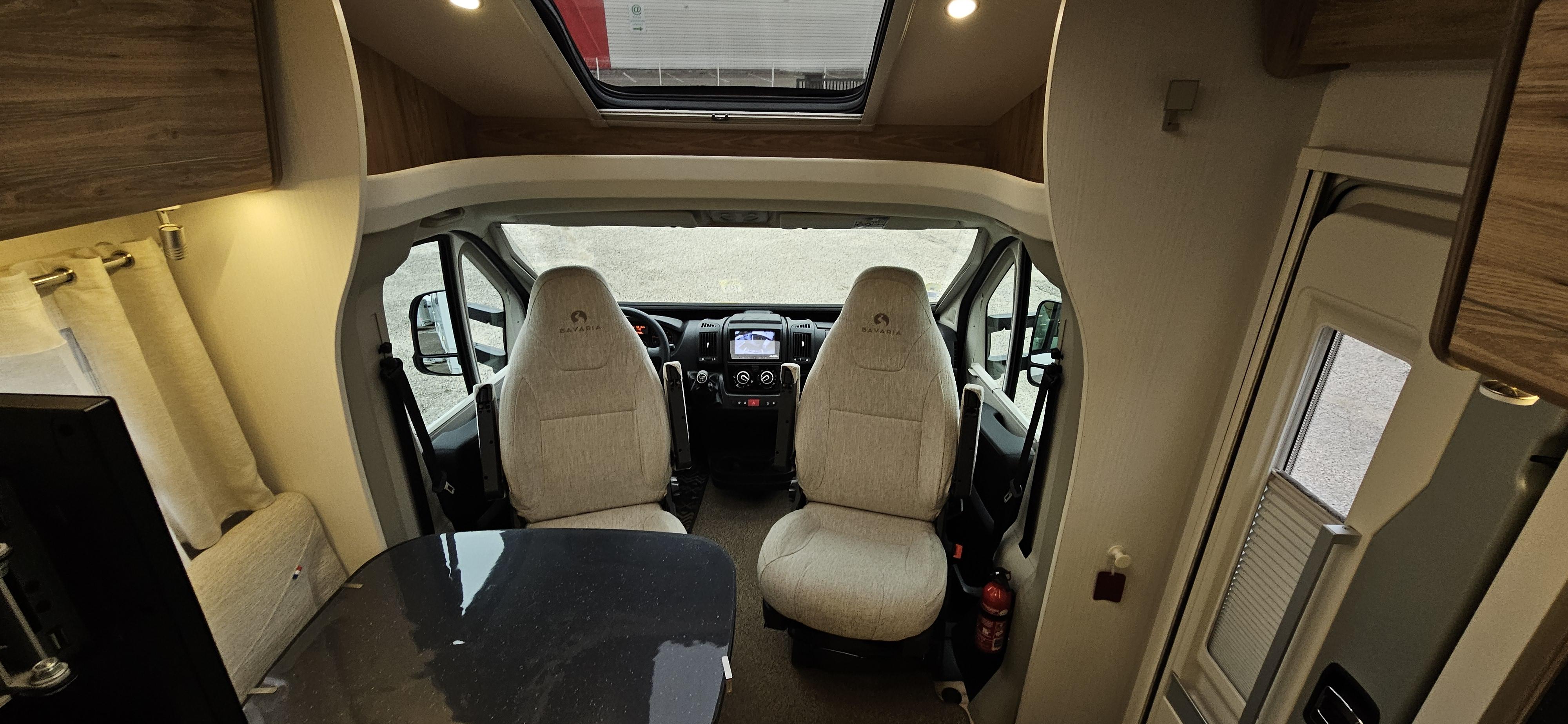  - 17 - BAVARIA T650C STYLE 