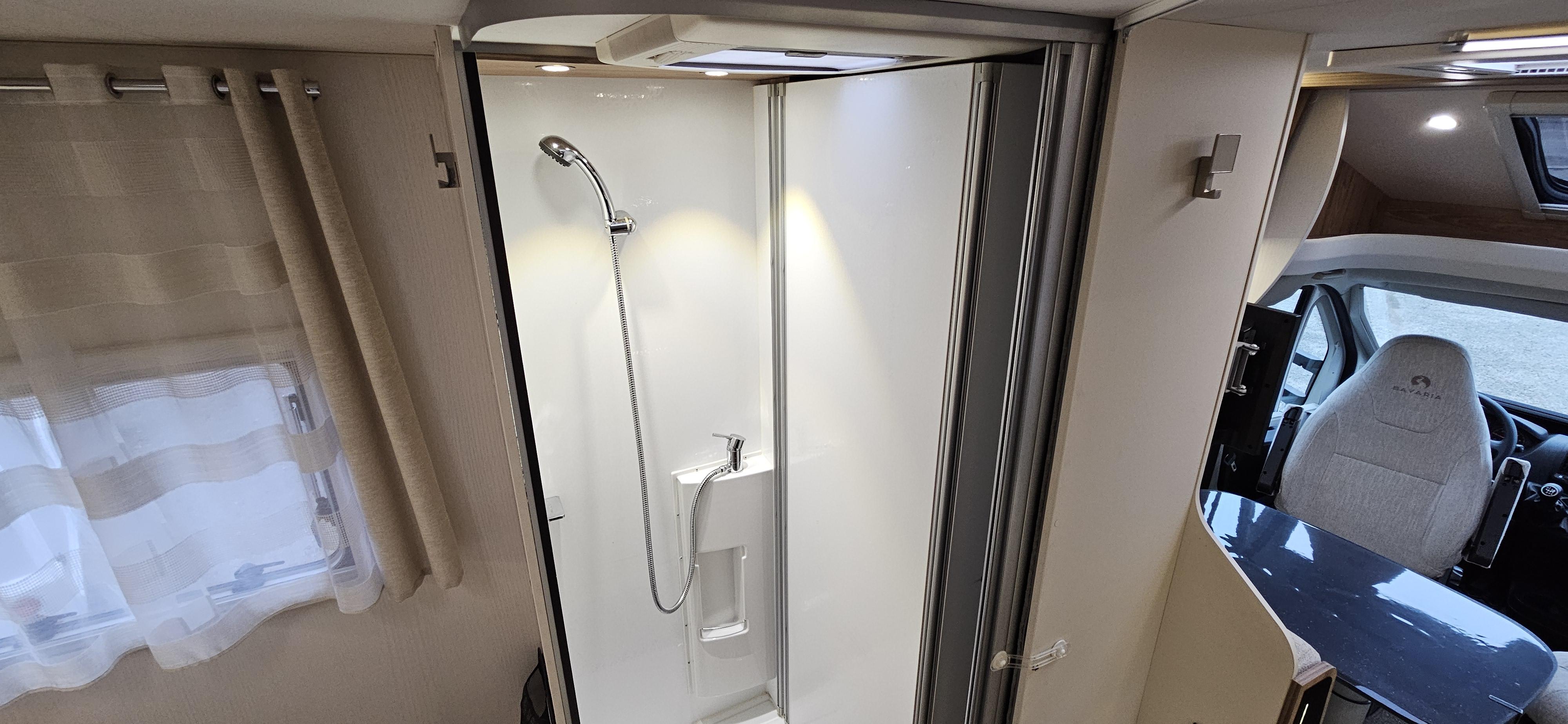  - 26 - BAVARIA T650C STYLE 