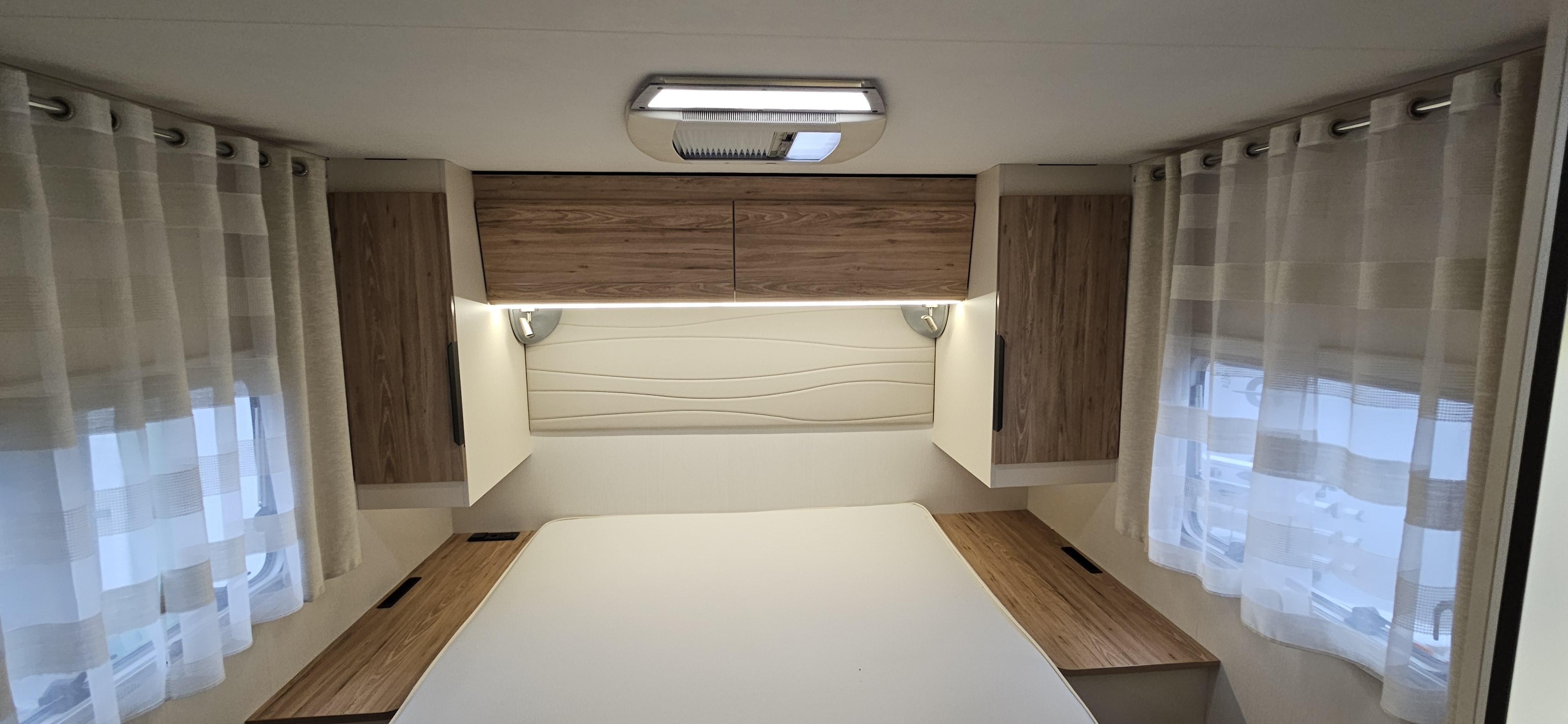 - 27 - BAVARIA T650C STYLE 