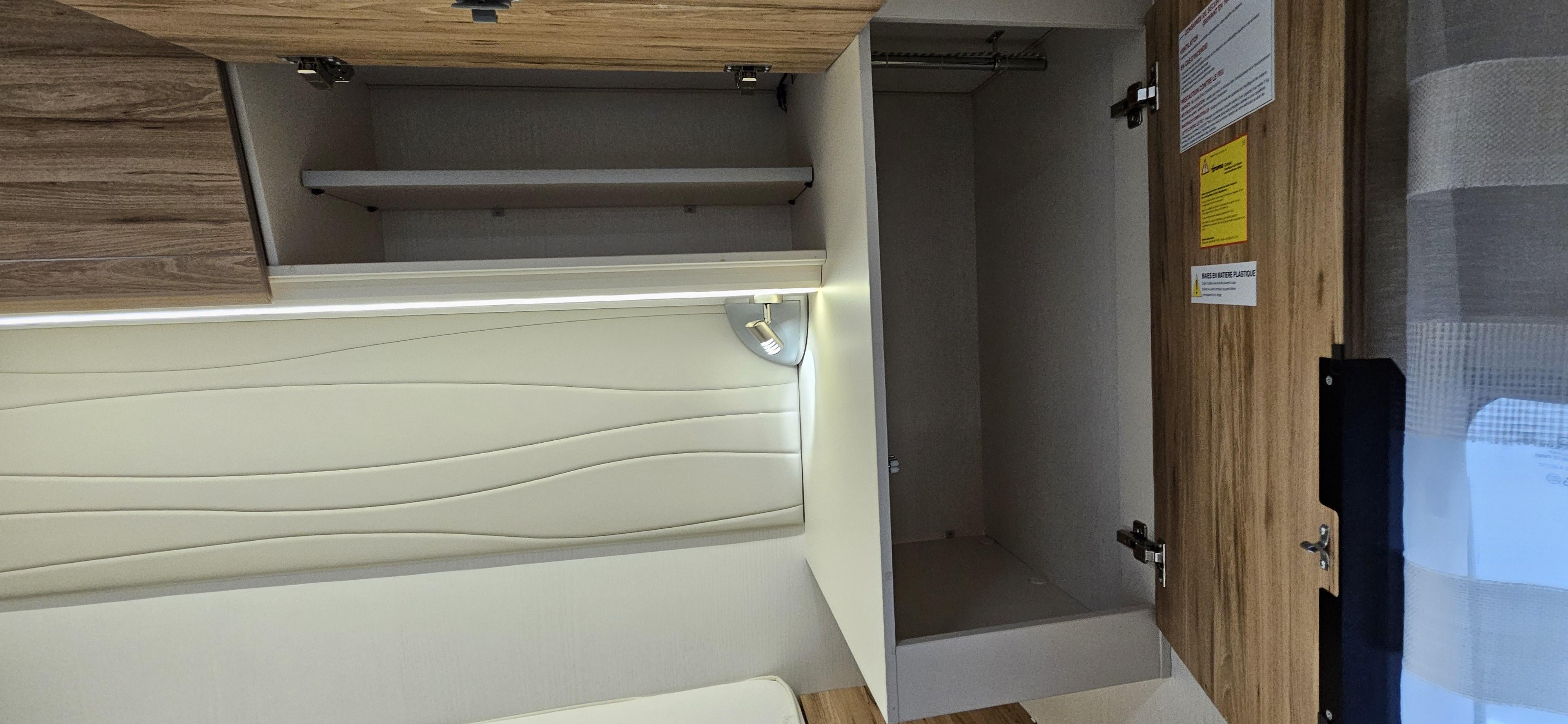 - 32 - BAVARIA T650C STYLE 