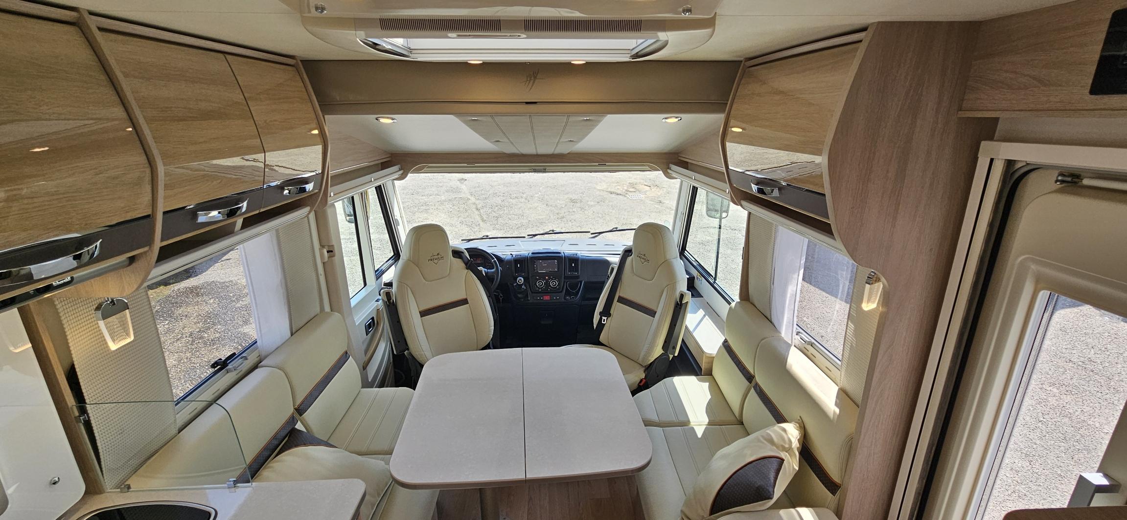  - 13 - RAPIDO 8066 DF PREMIUM EDITION 