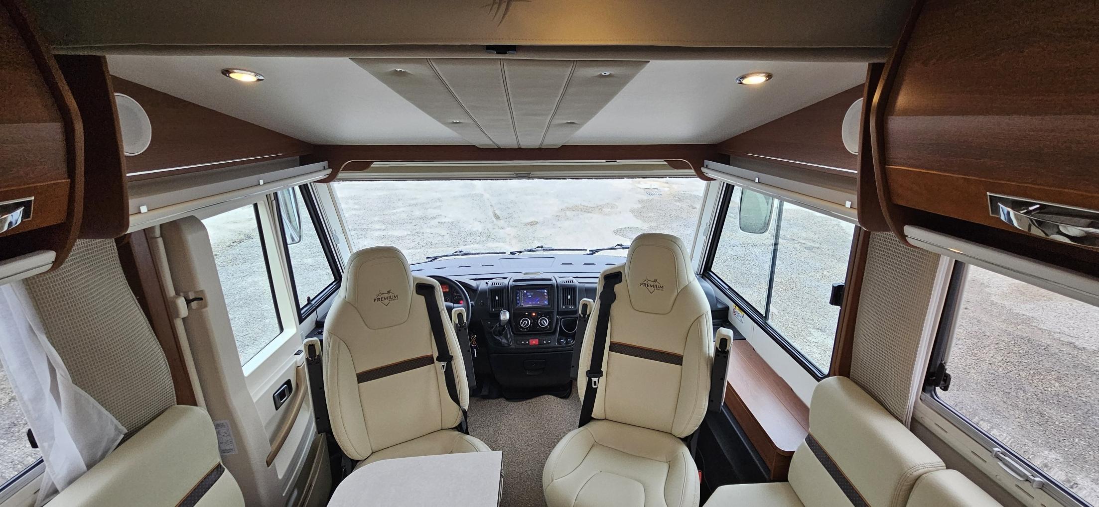  - 14 - RAPIDO 8096 DF PREMIUM EDITION 