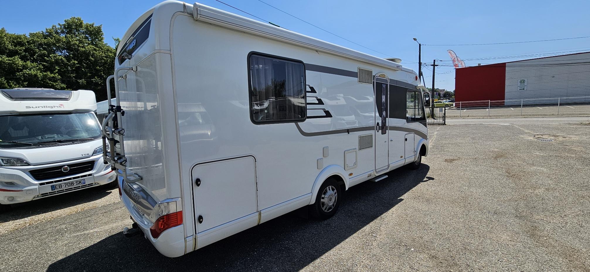  - 2 - HYMER B698 