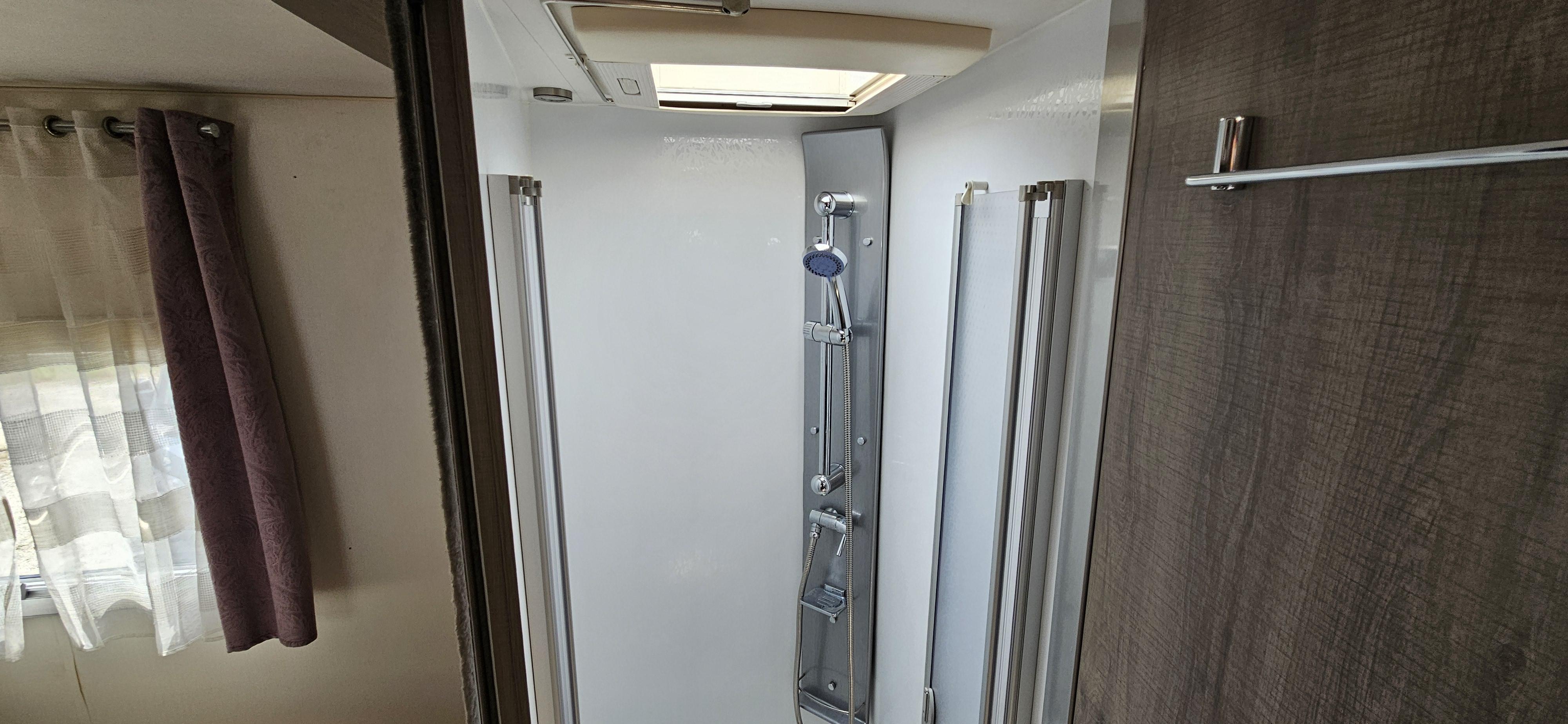  - 21 - BAVARIA I 781C CLASS 