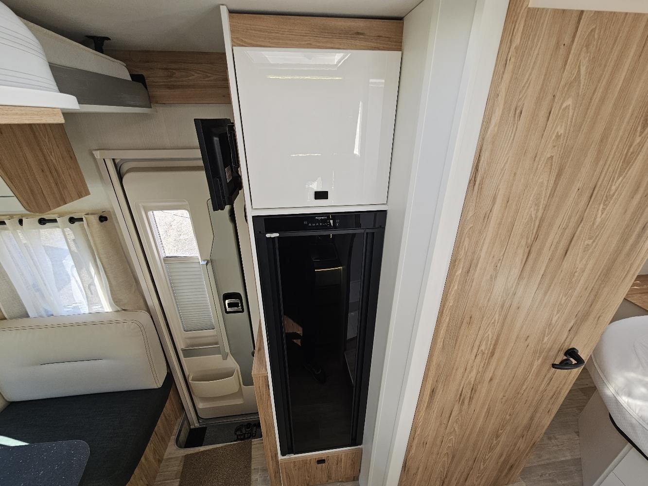  - 9 - BAVARIA T 726 FC NOMADE 