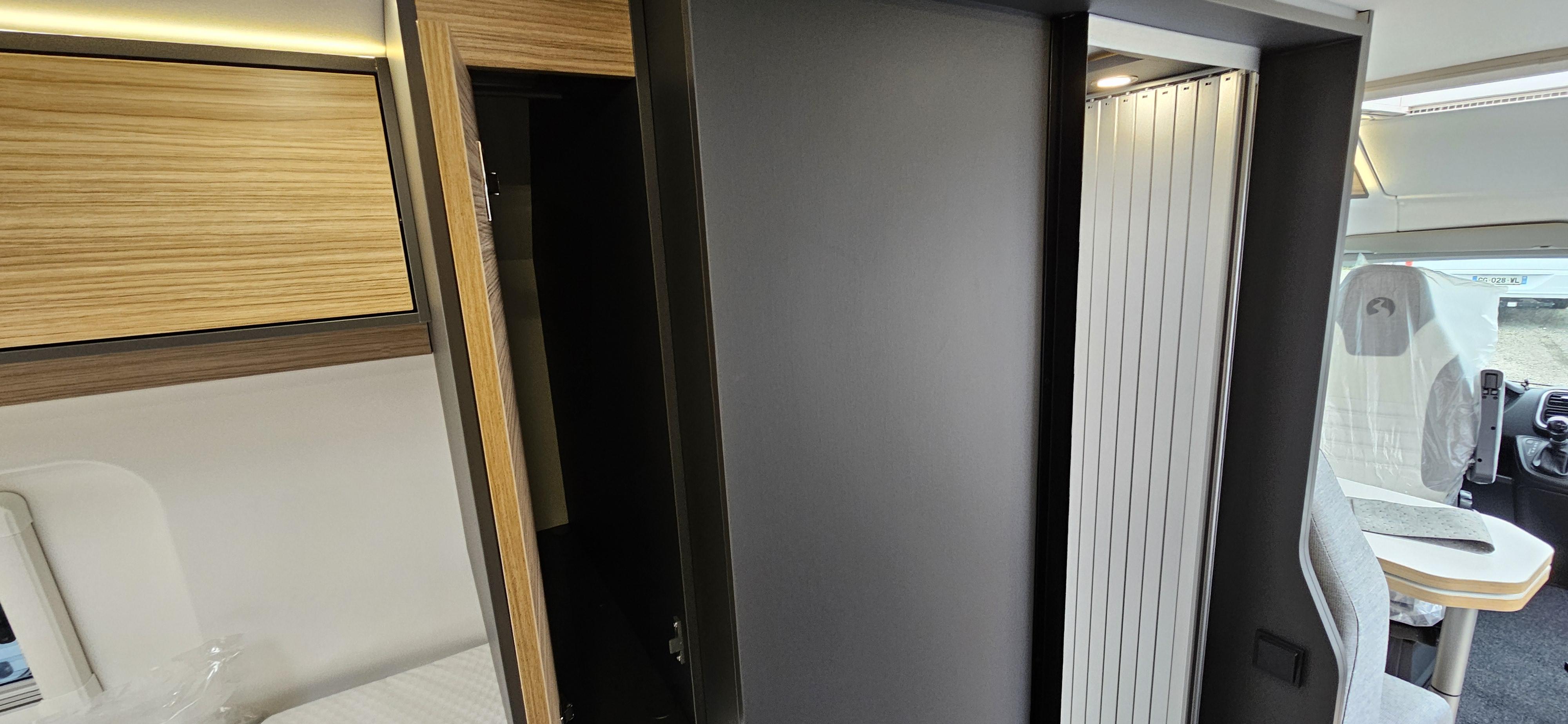  - 32 - BAVARIA K630J NOMADE 