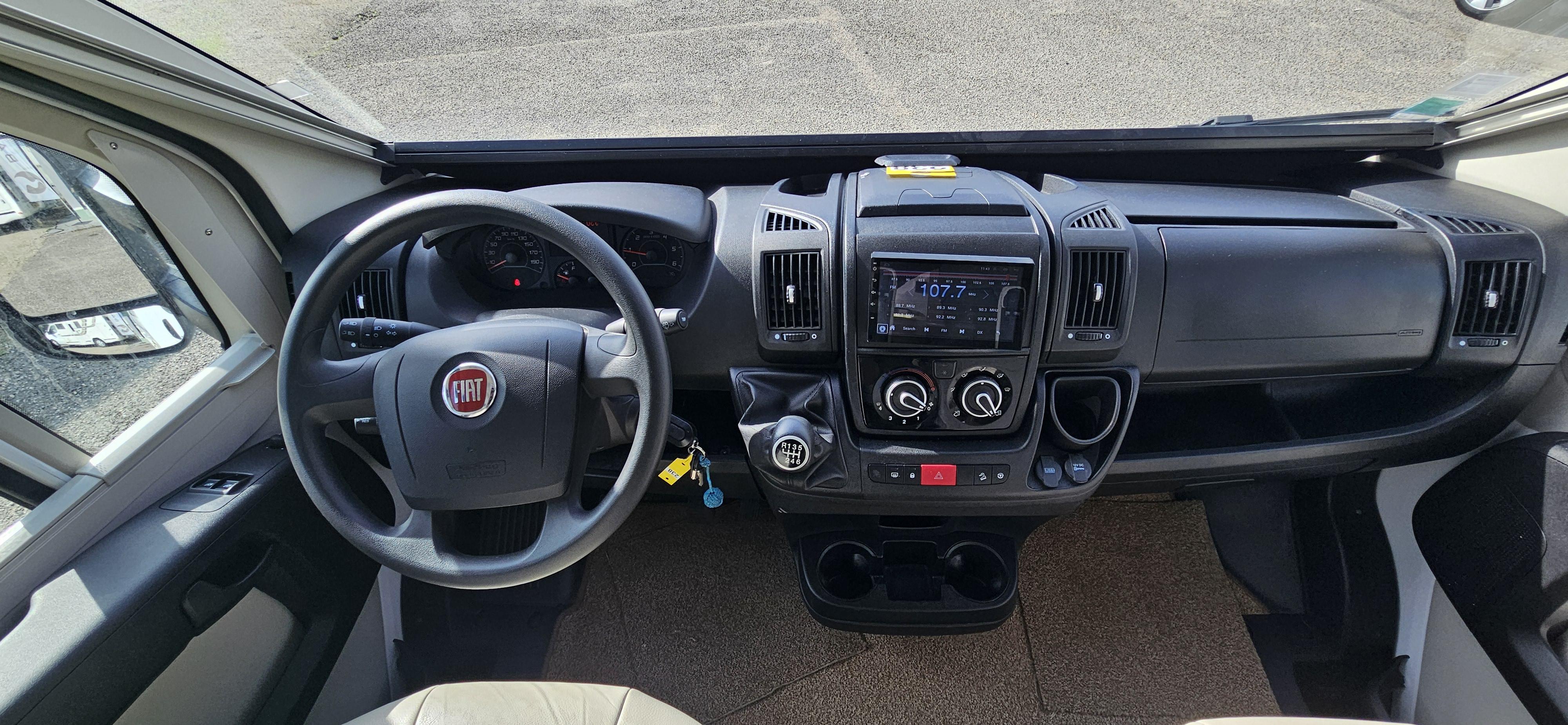  - 11 - PILOTE P 746 FC ESSENTIEL 