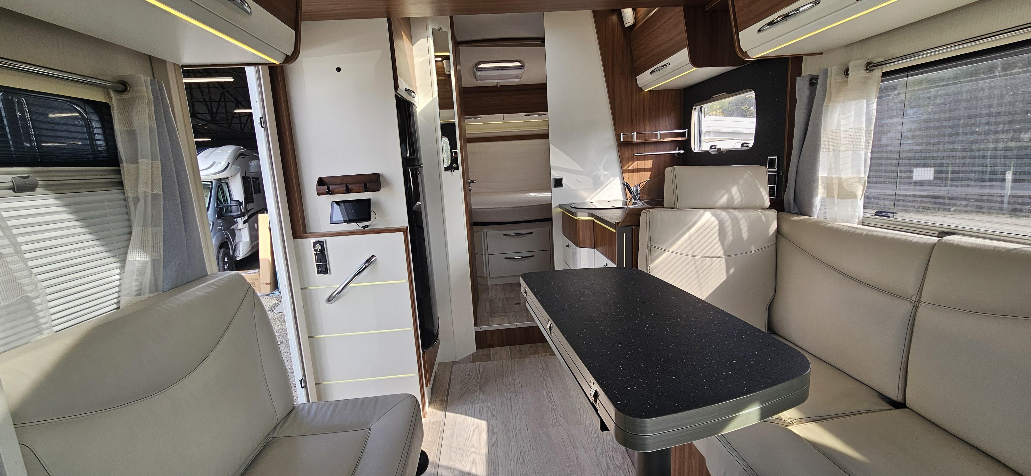  - 12 - PILOTE P 746 FC ESSENTIEL 