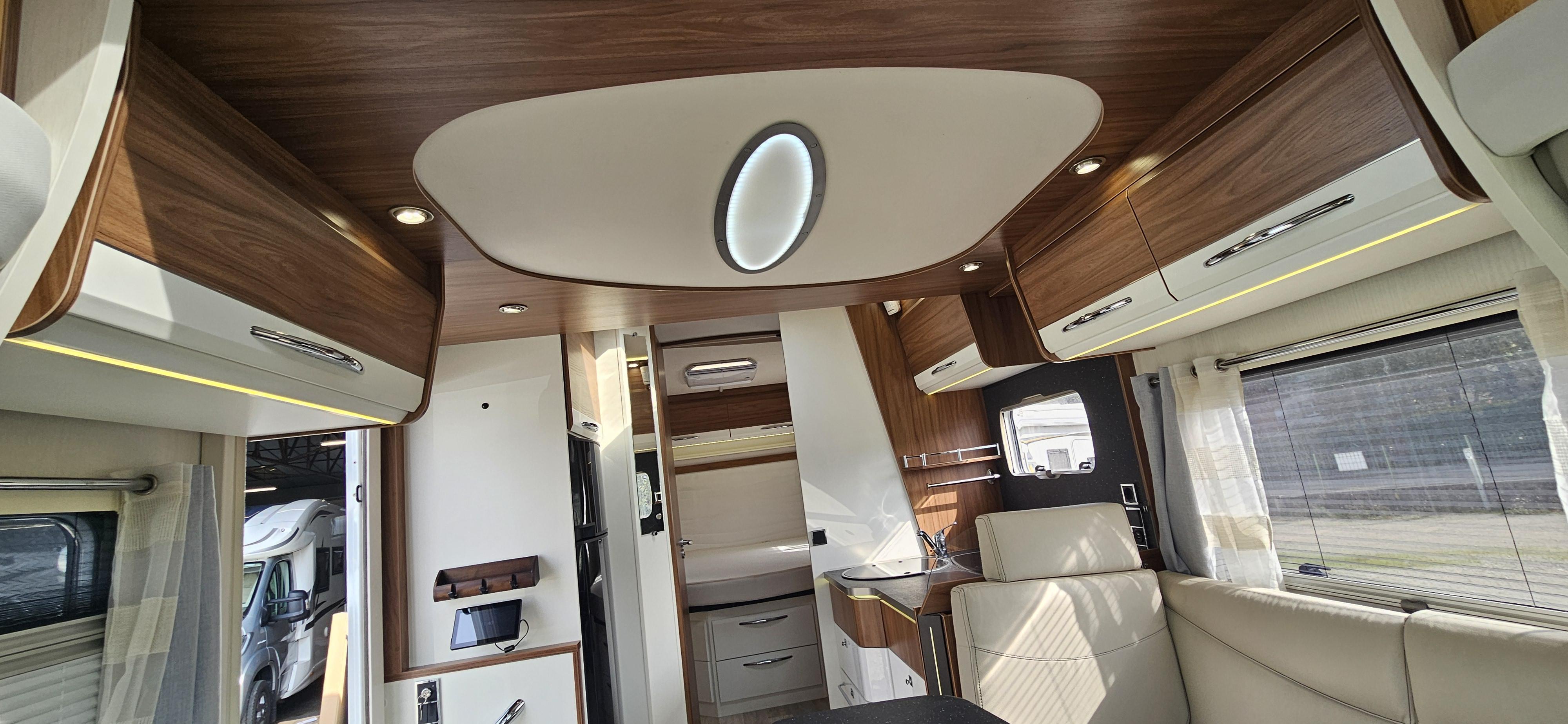  - 13 - PILOTE P 746 FC ESSENTIEL 