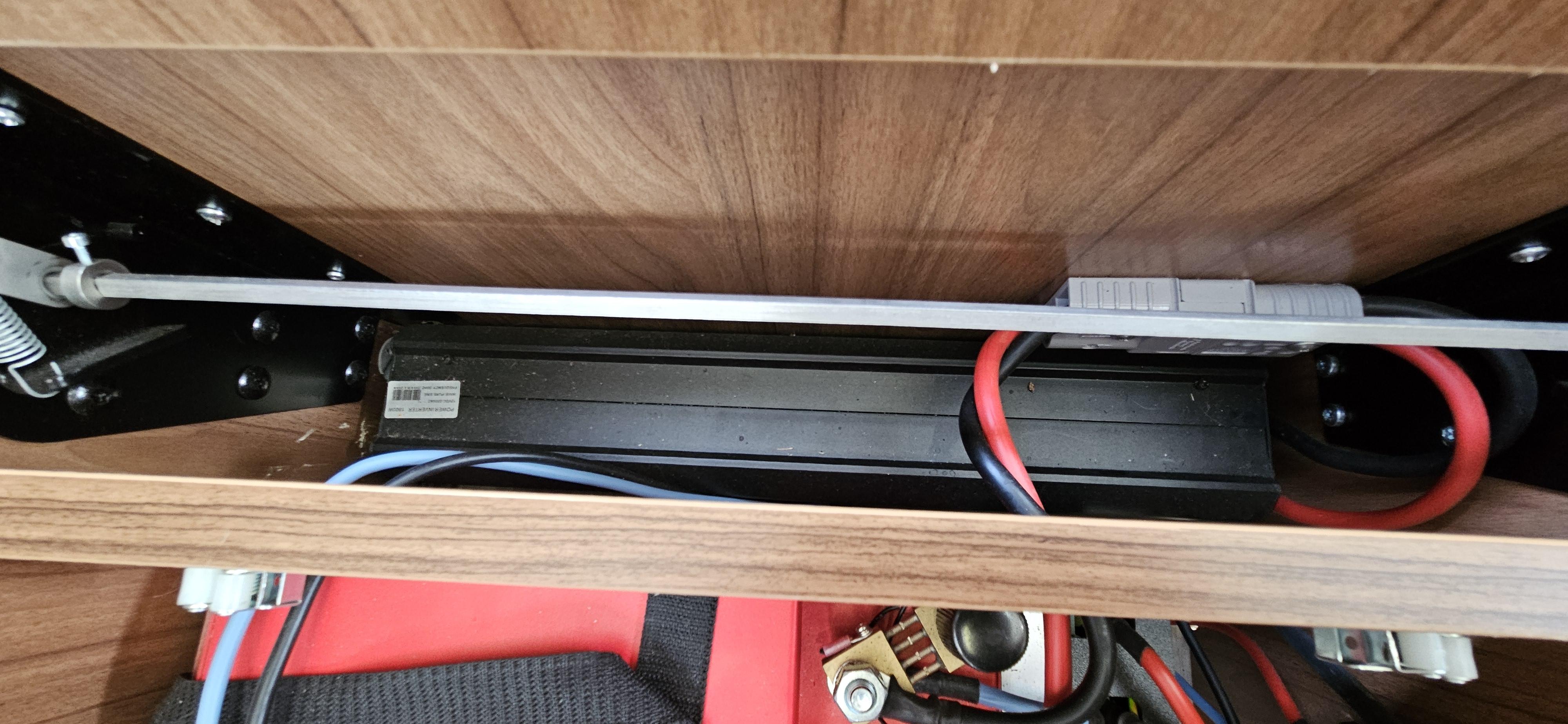  - 18 - PILOTE P 746 FC ESSENTIEL 