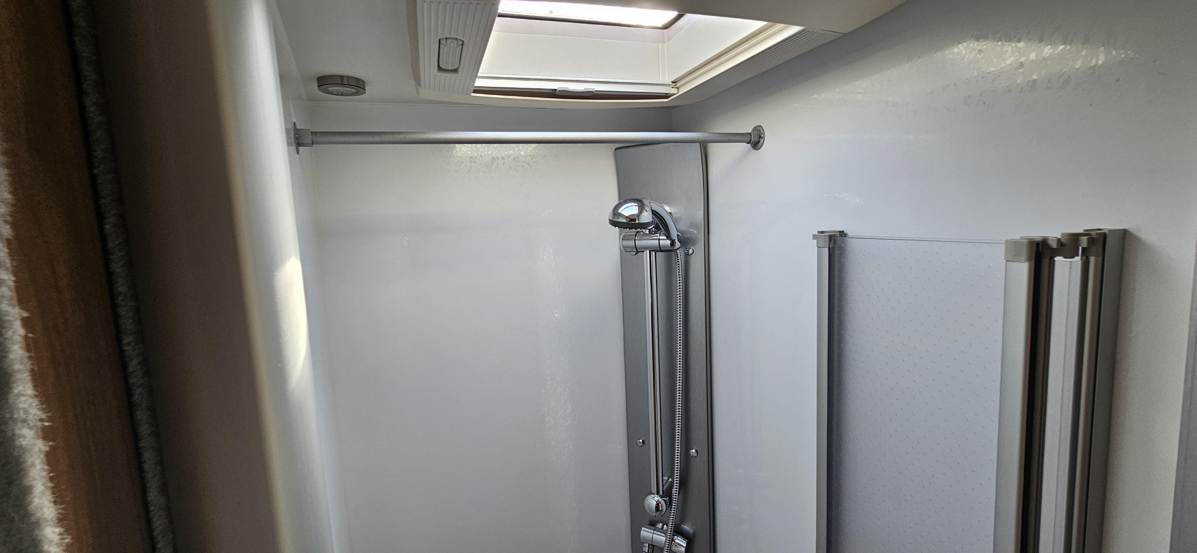  - 26 - PILOTE P 746 FC ESSENTIEL 