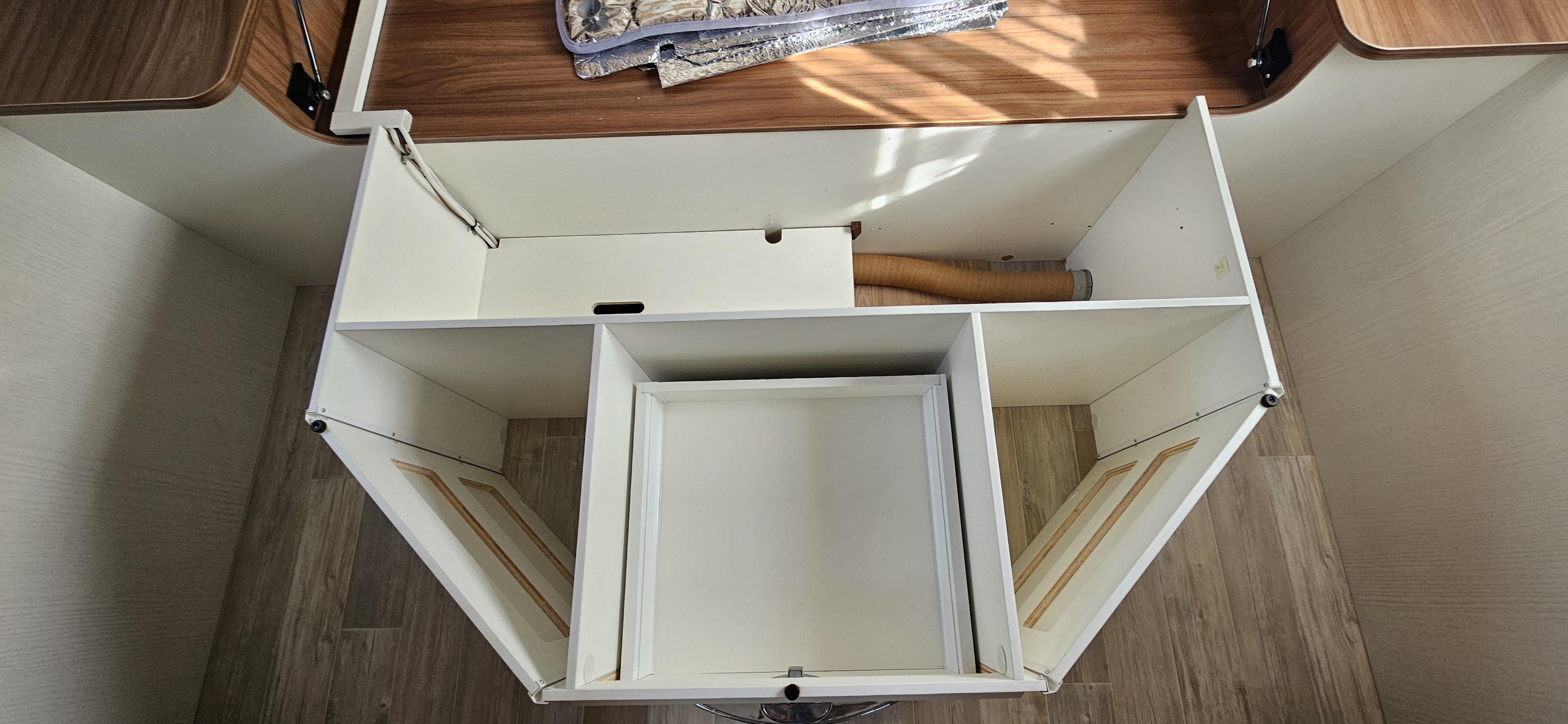  - 30 - PILOTE P 746 FC ESSENTIEL 