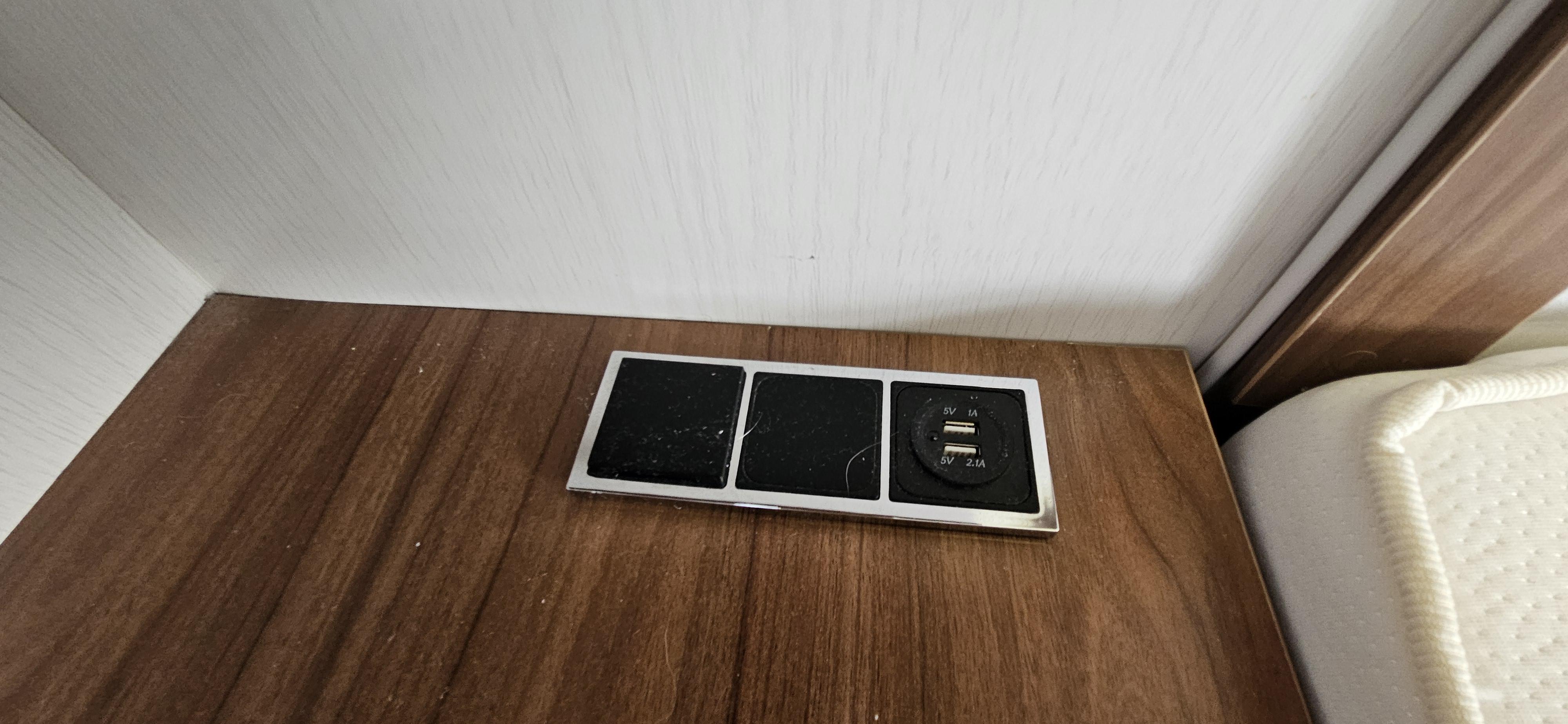  - 32 - PILOTE P 746 FC ESSENTIEL 