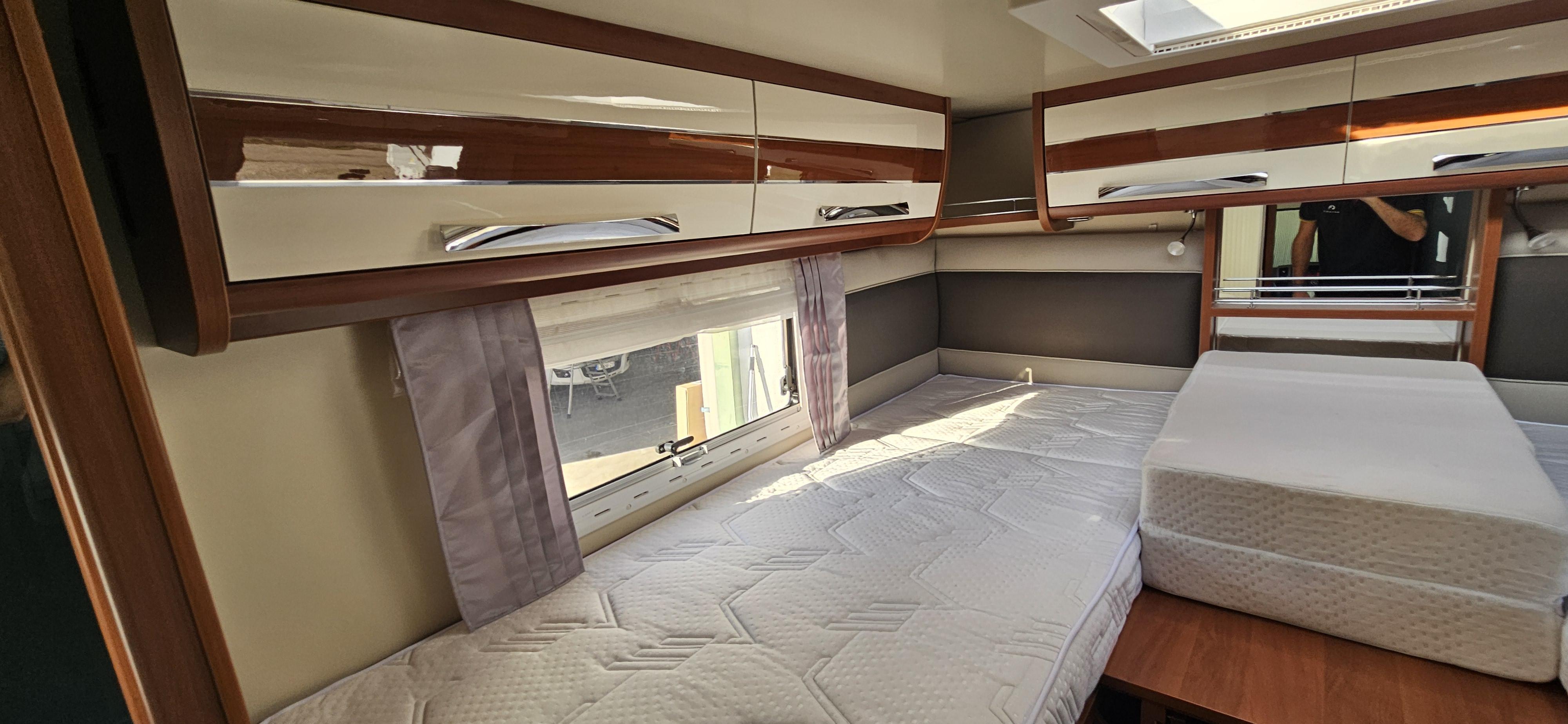  - 3 - MOBILVETTA KYACHT 85 TECHNO LINE 