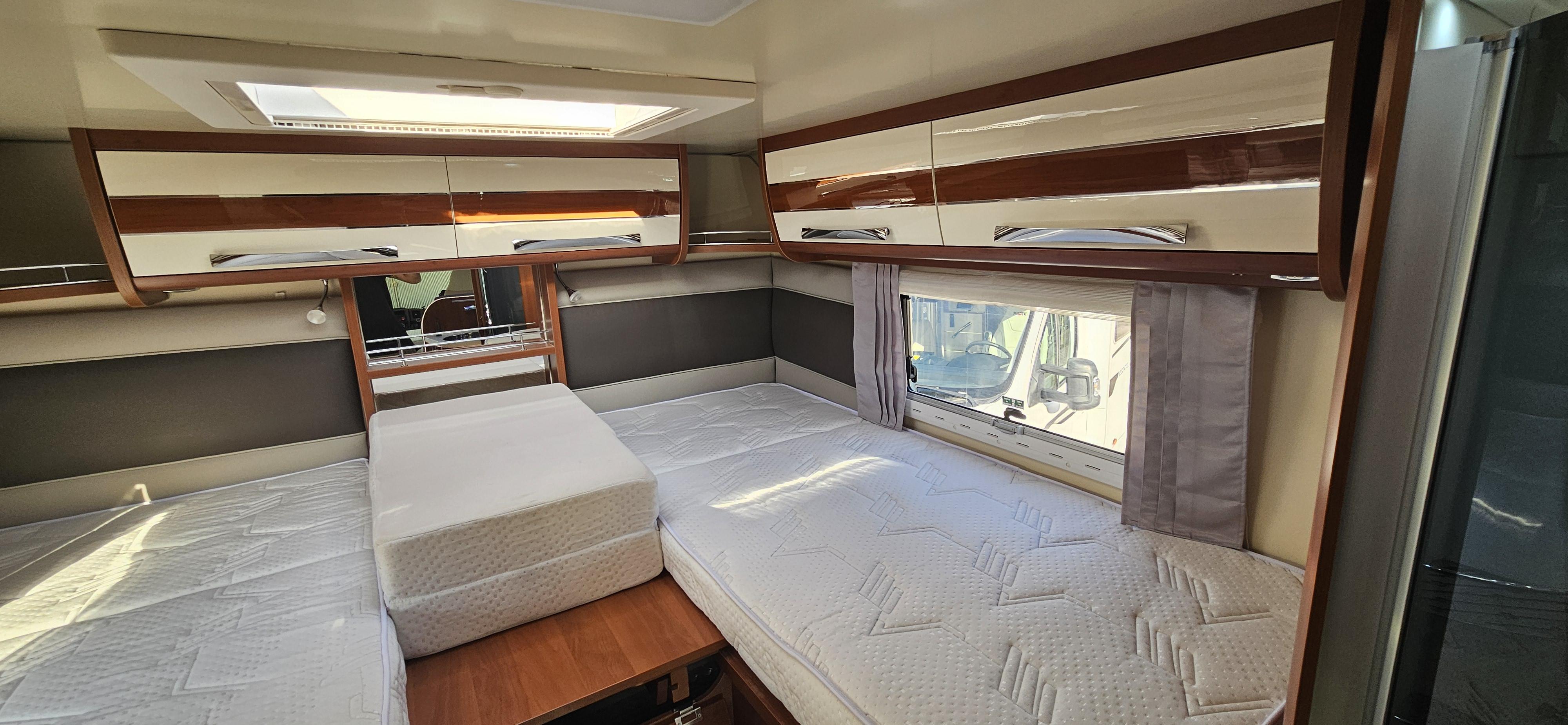  - 5 - MOBILVETTA KYACHT 85 TECHNO LINE 