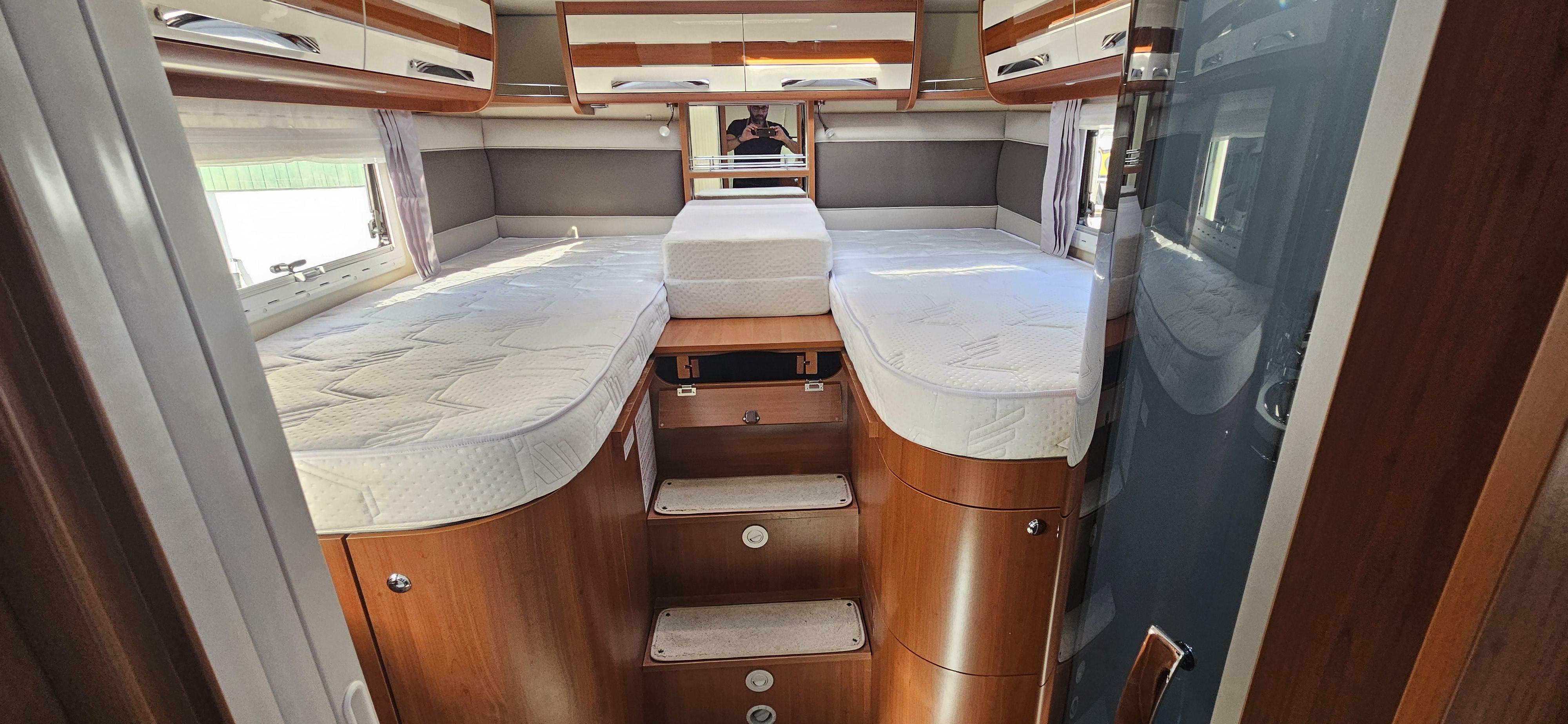  - 10 - MOBILVETTA KYACHT 85 TECHNO LINE 