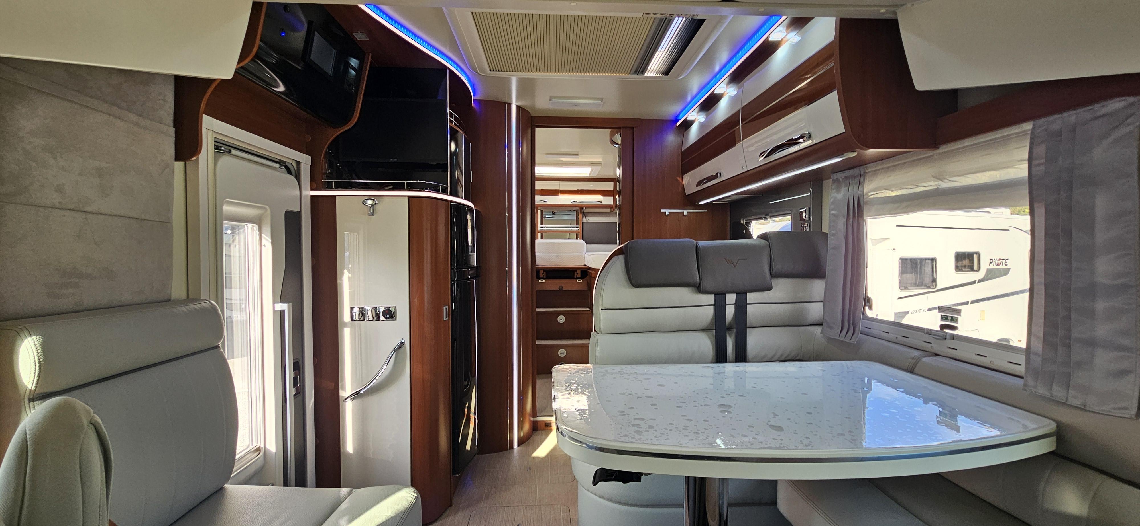  - 19 - MOBILVETTA KYACHT 85 TECHNO LINE 