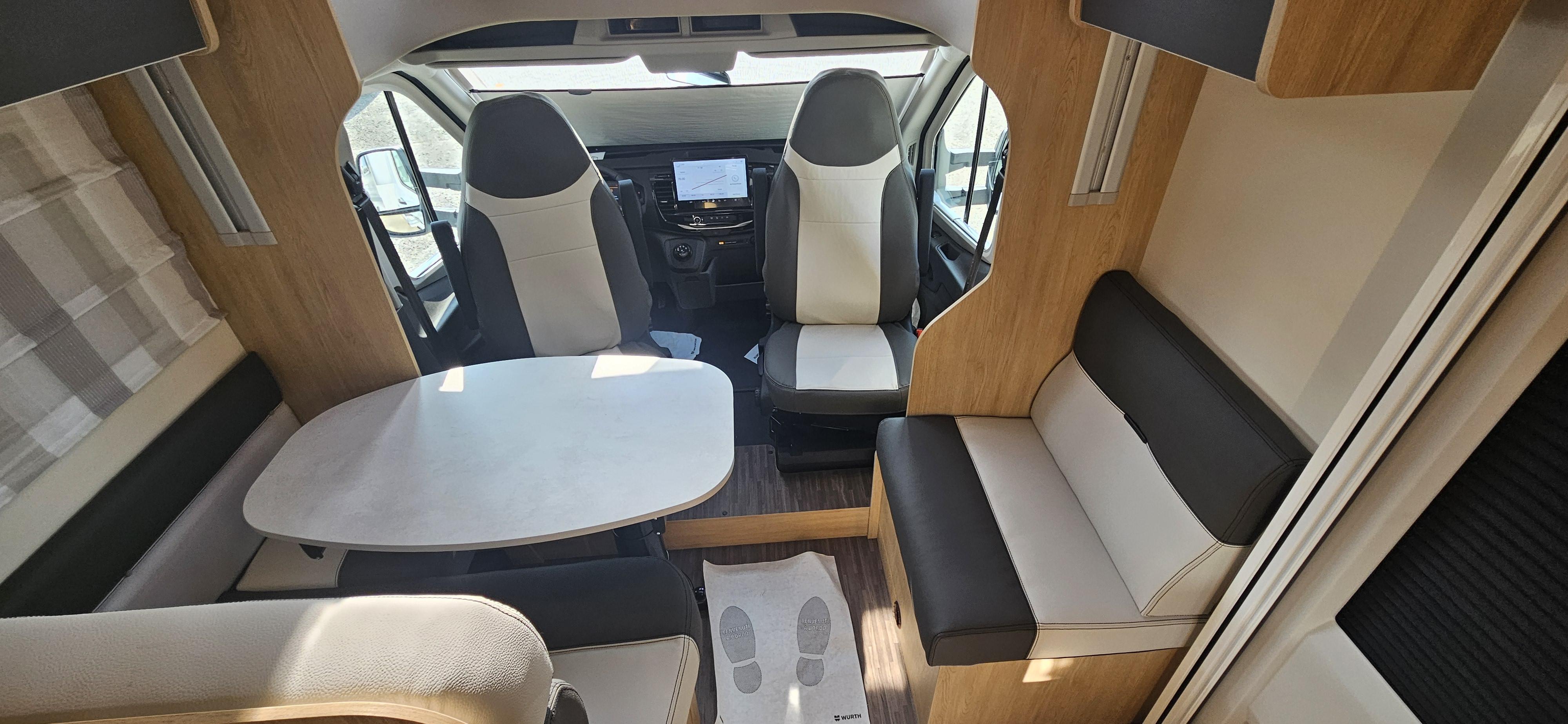  - 12 - CI MANOA 66L XT 