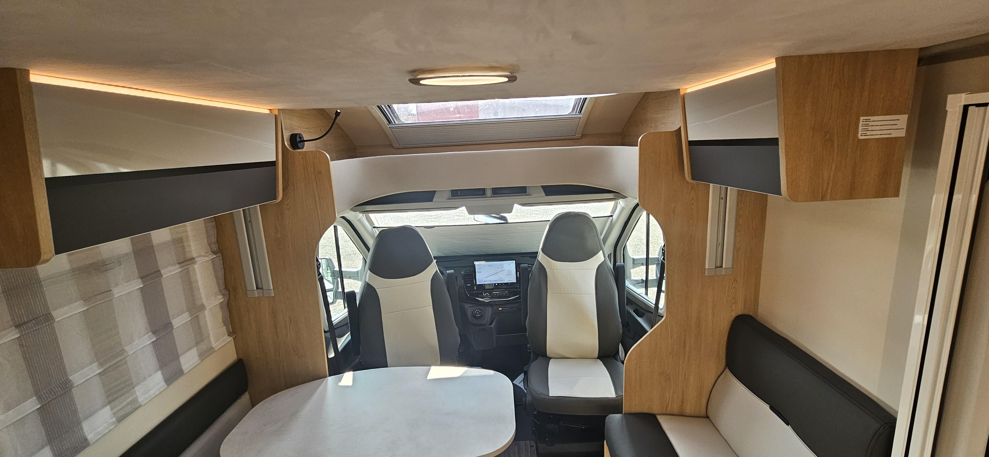  - 13 - CI MANOA 66L XT 