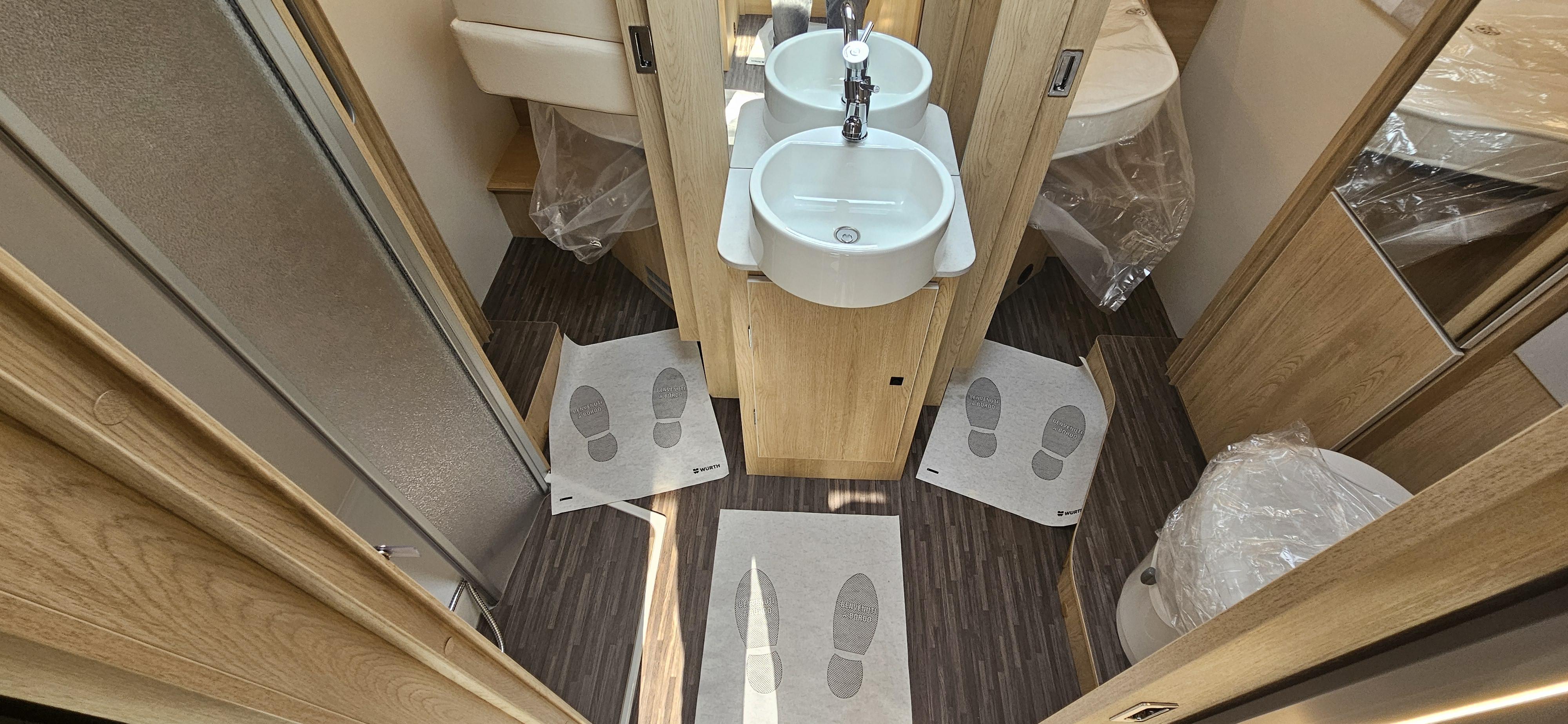  - 20 - CI MANOA 66L XT 