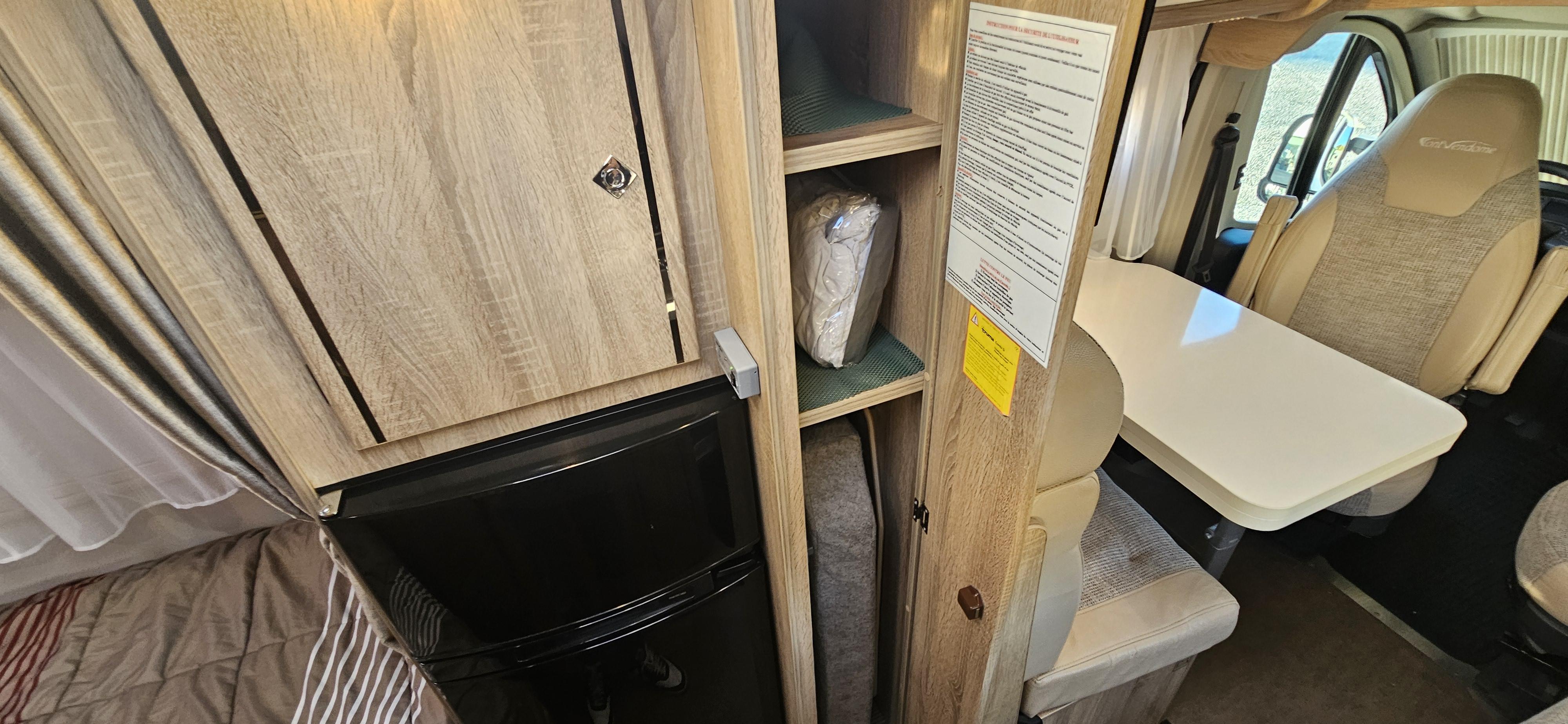  - 12 - FONT VENDOME VAN TURA 