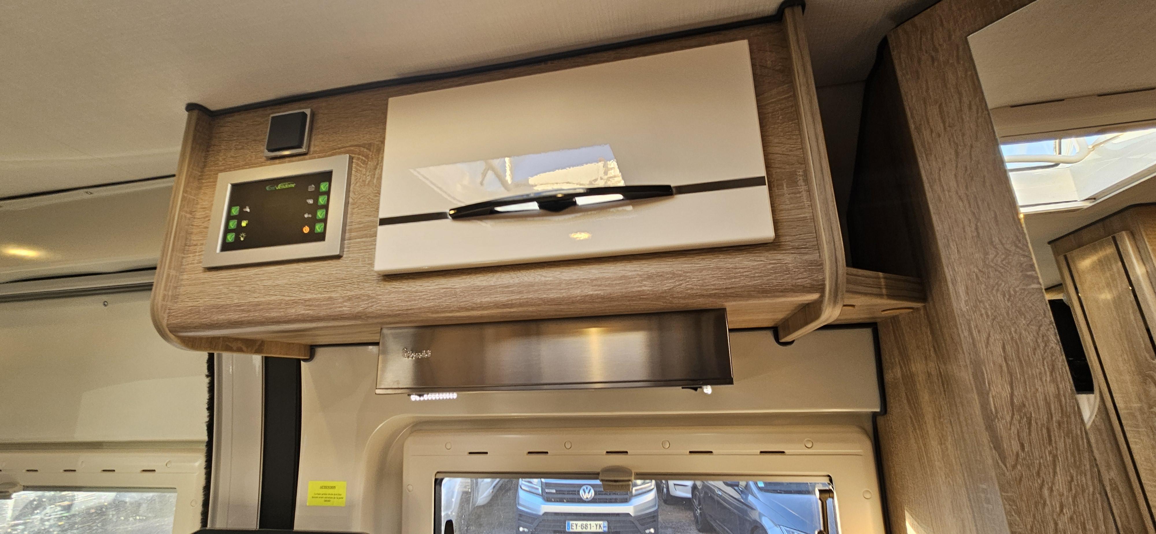  - 14 - FONT VENDOME VAN TURA 