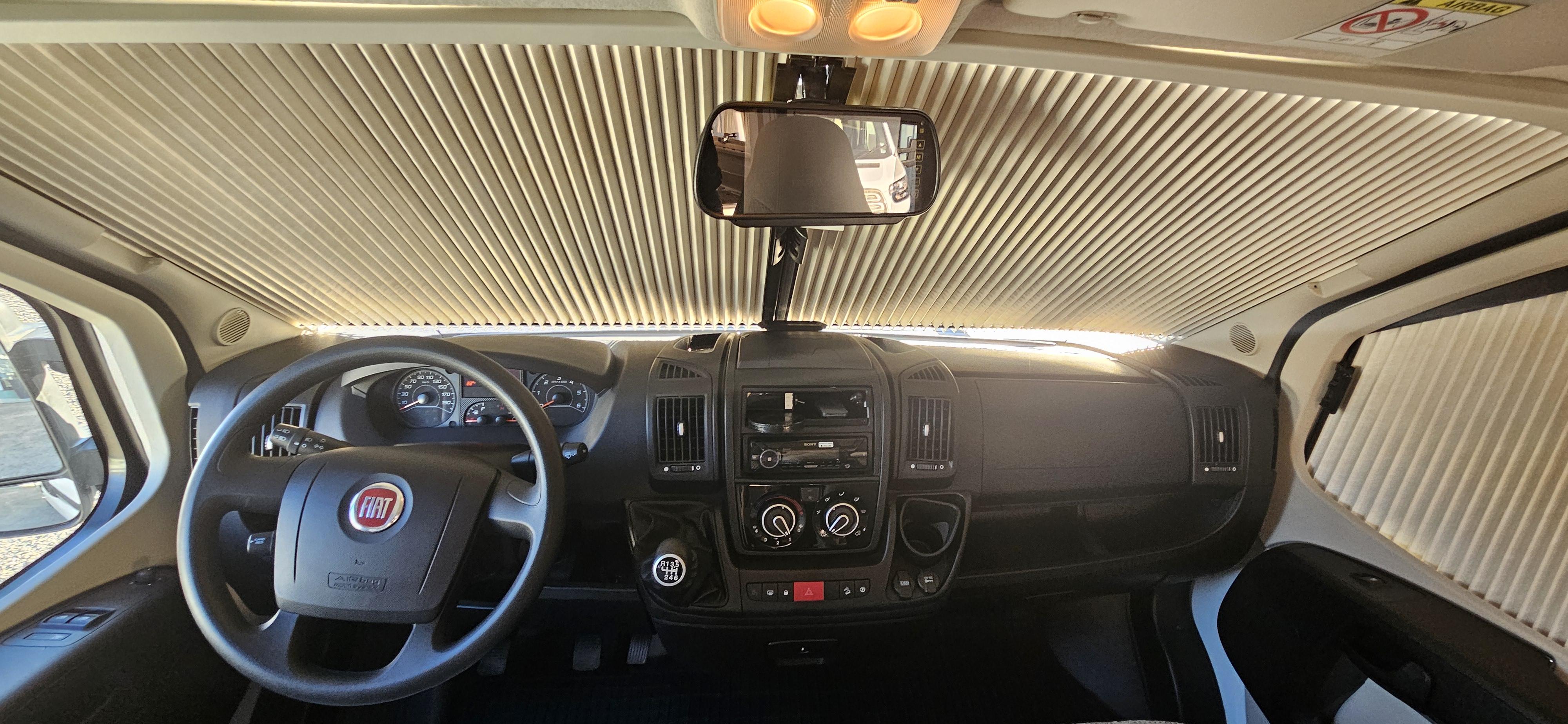  - 19 - FONT VENDOME VAN TURA 