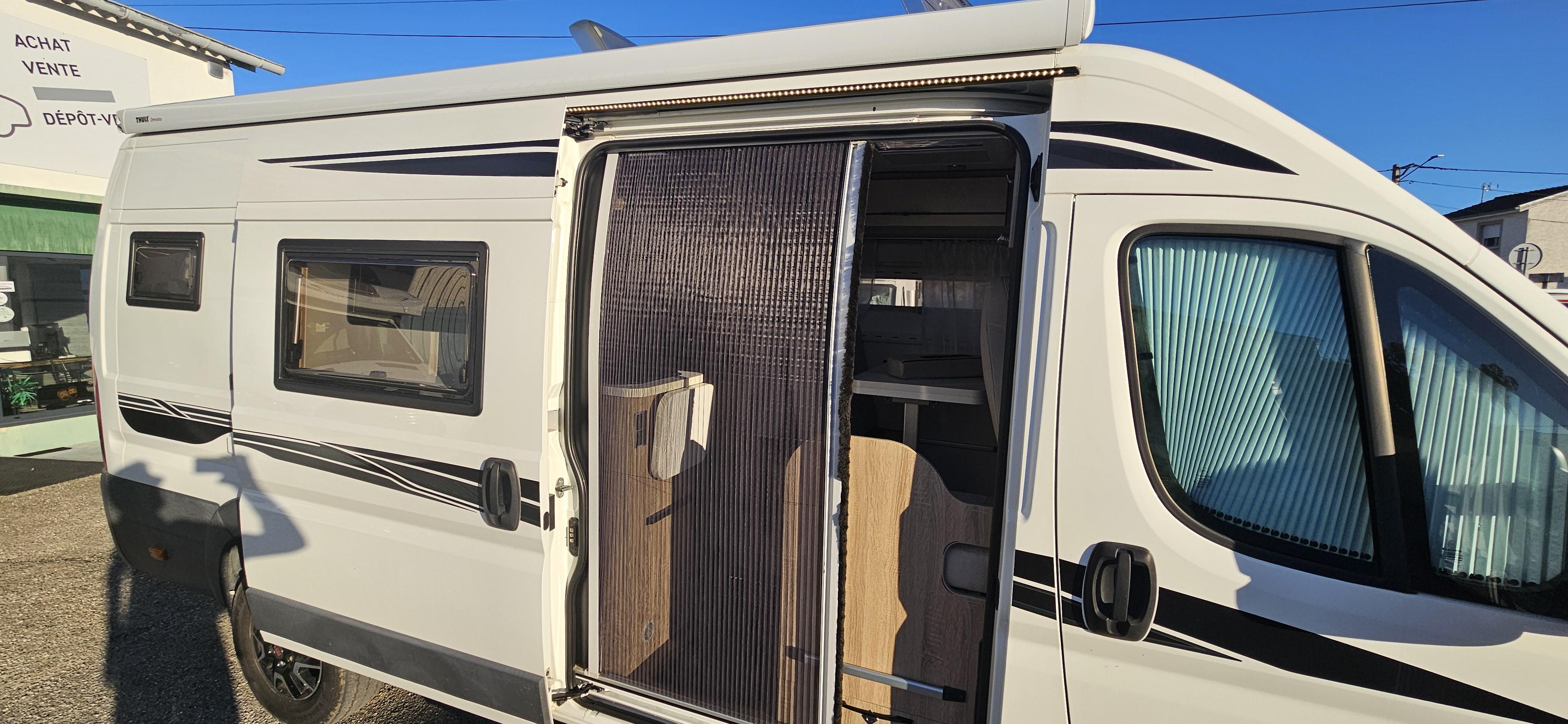  - 21 - FONT VENDOME VAN TURA 