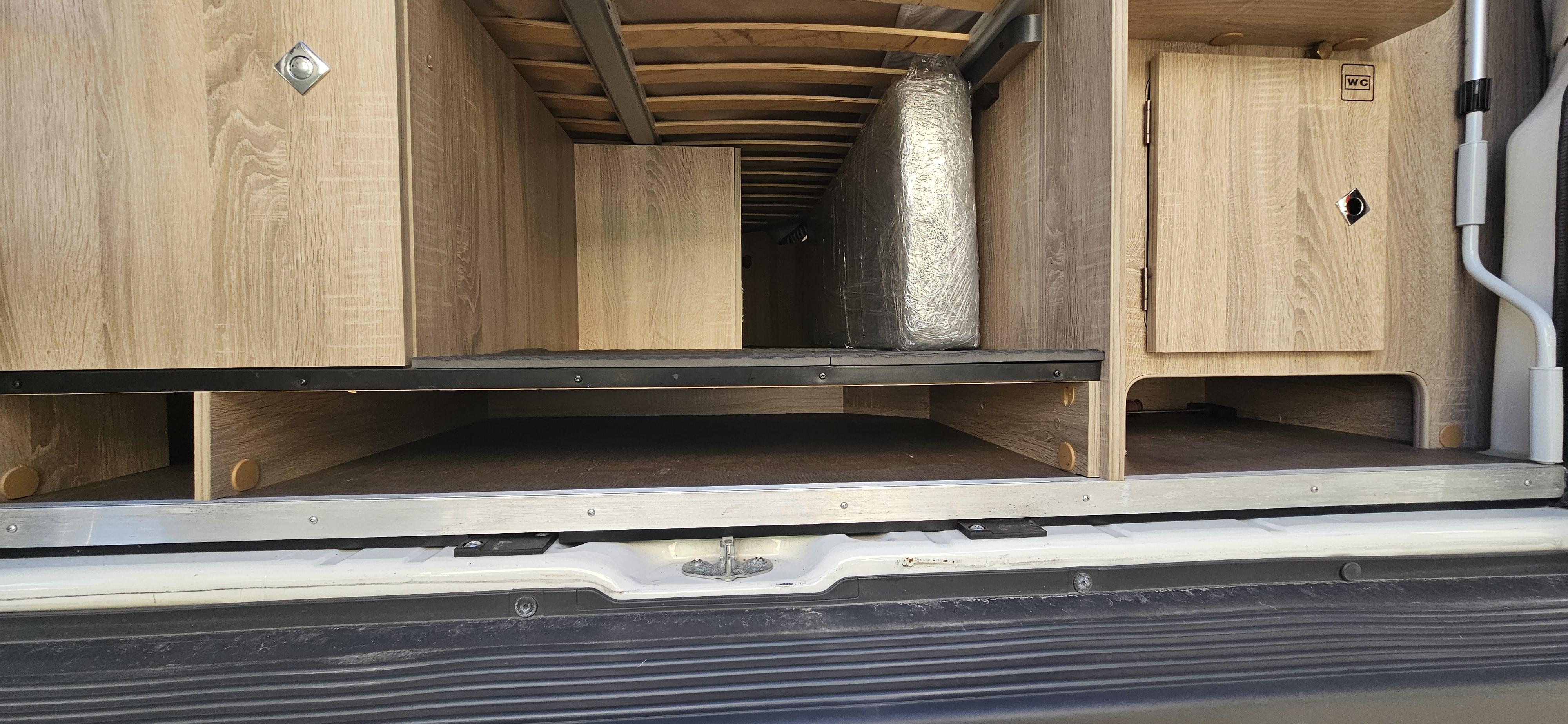  - 25 - FONT VENDOME VAN TURA 