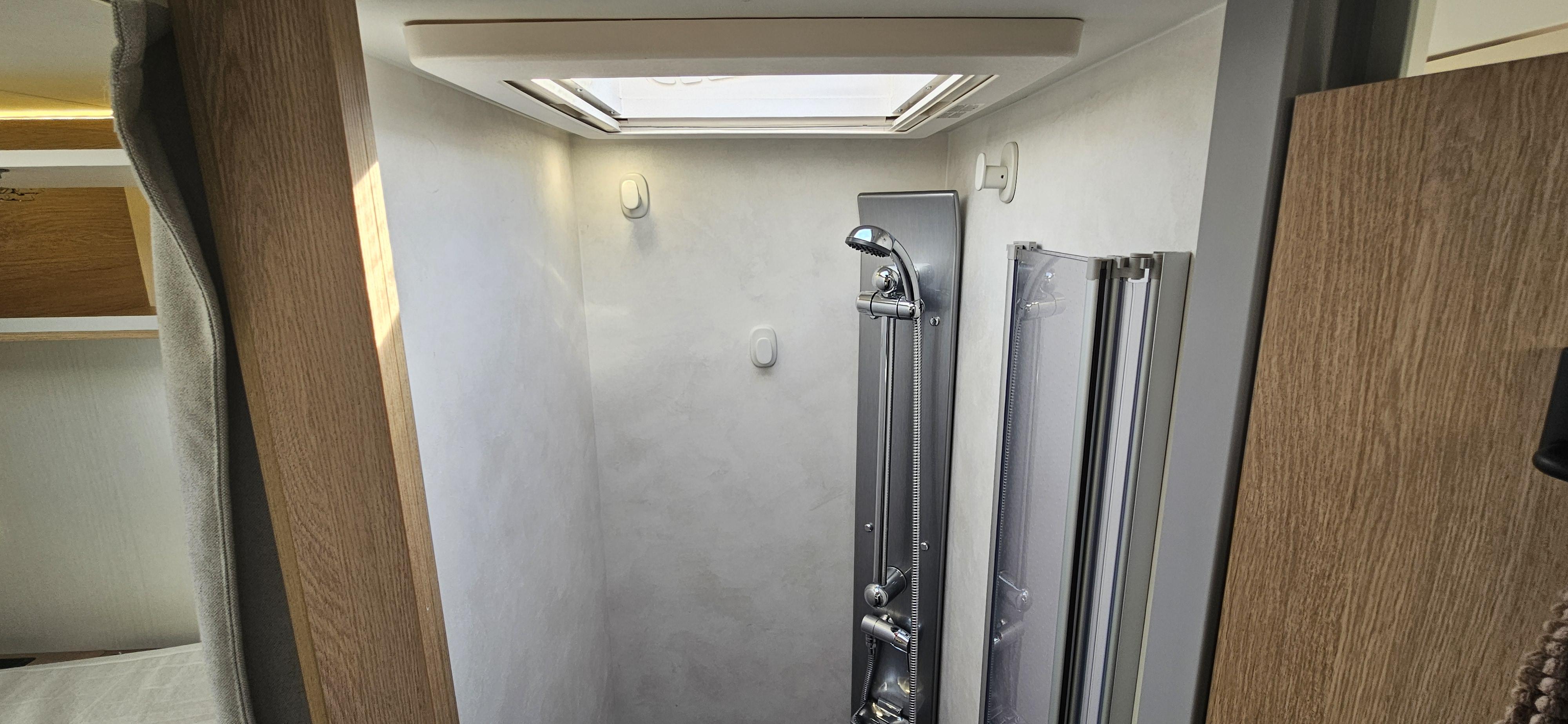  - 10 - BAVARIA QWEST 696G EDITION SPECIALE 