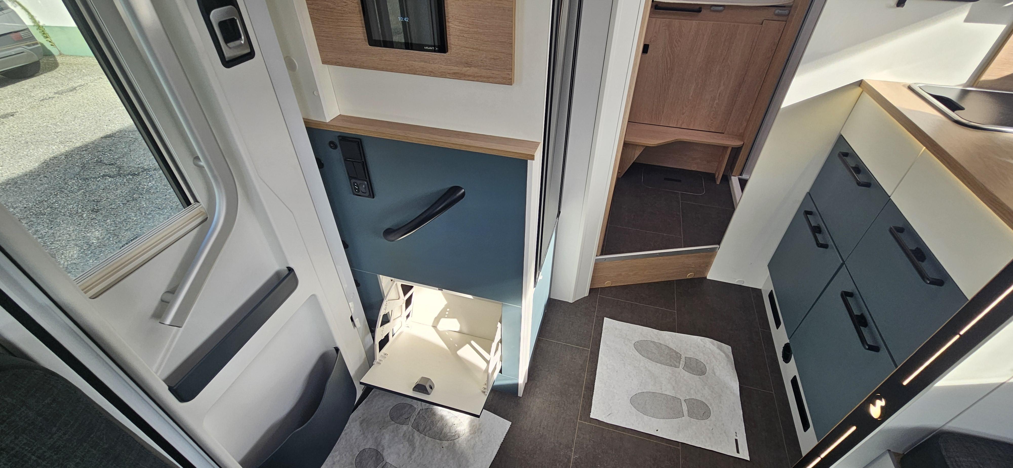  - 19 - BAVARIA QWEST 696G EDITION SPECIALE 