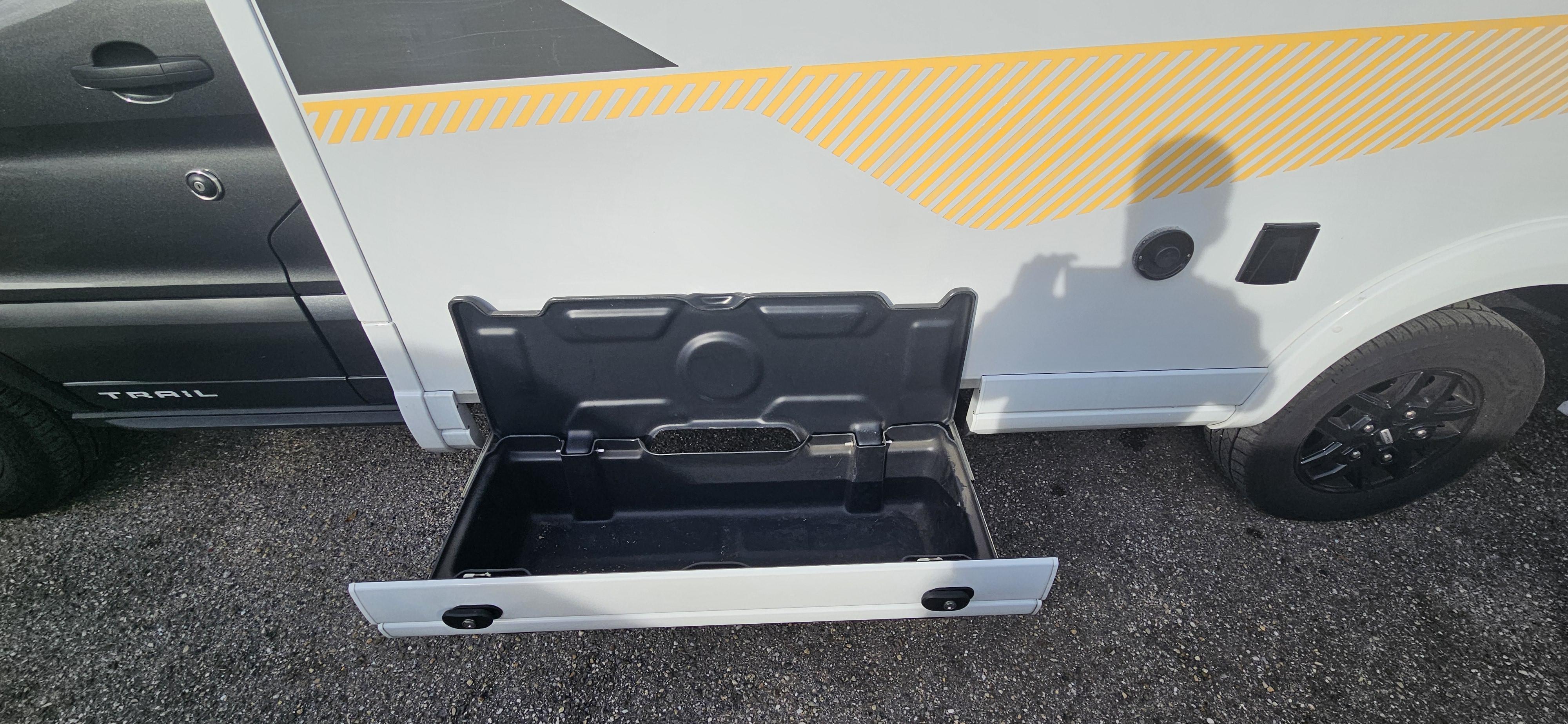  - 27 - BAVARIA QWEST 696G EDITION SPECIALE 