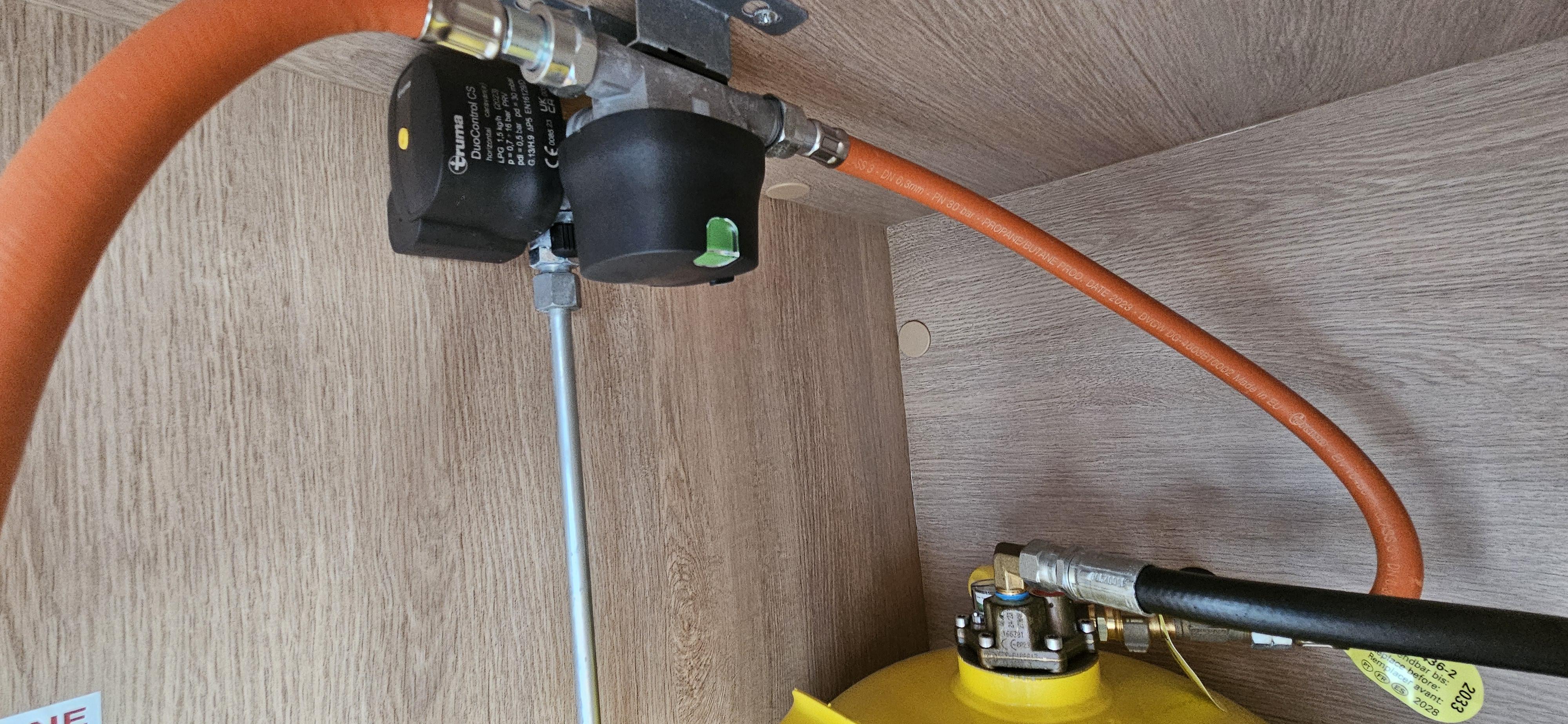  - 28 - BAVARIA QWEST 696G EDITION SPECIALE 