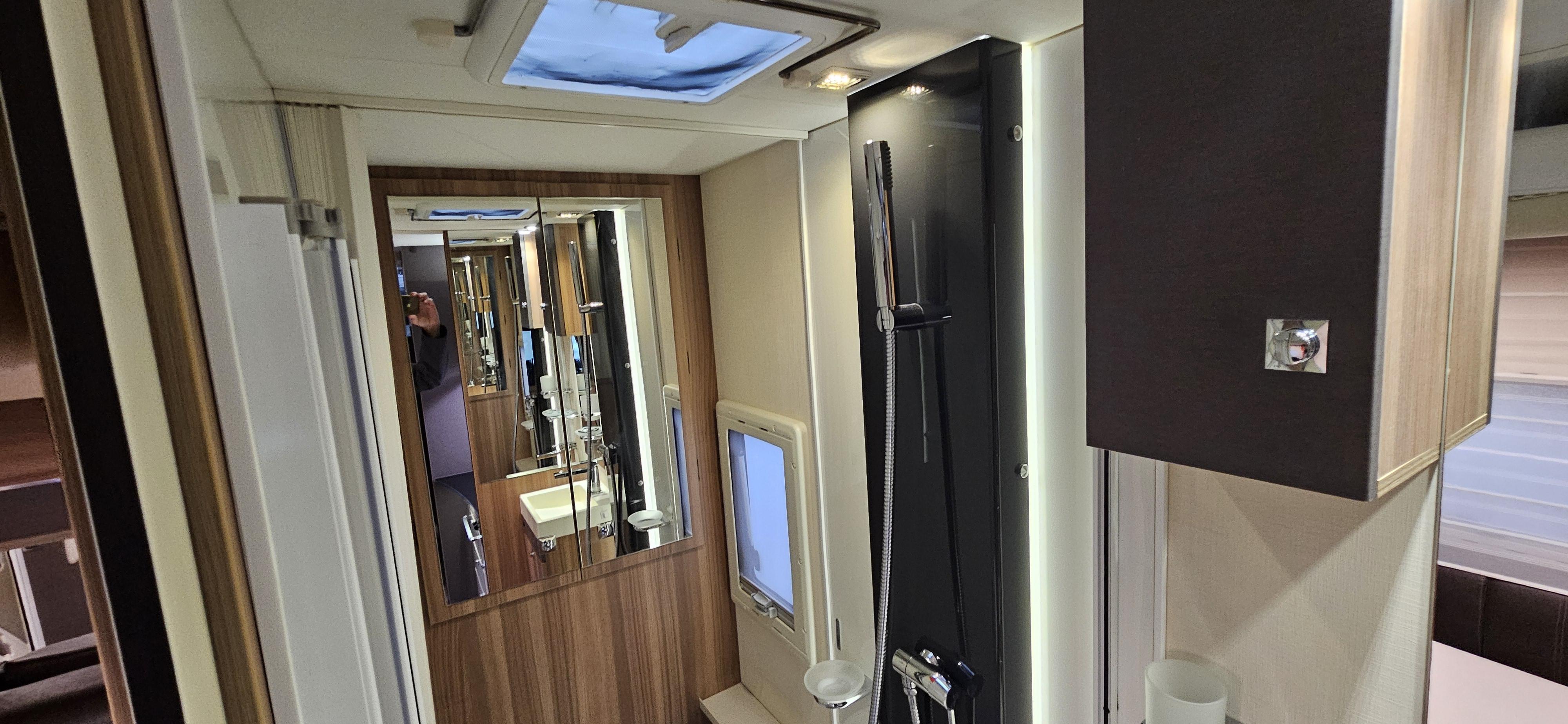  - 13 - CHALLENGER MAGEO 100 