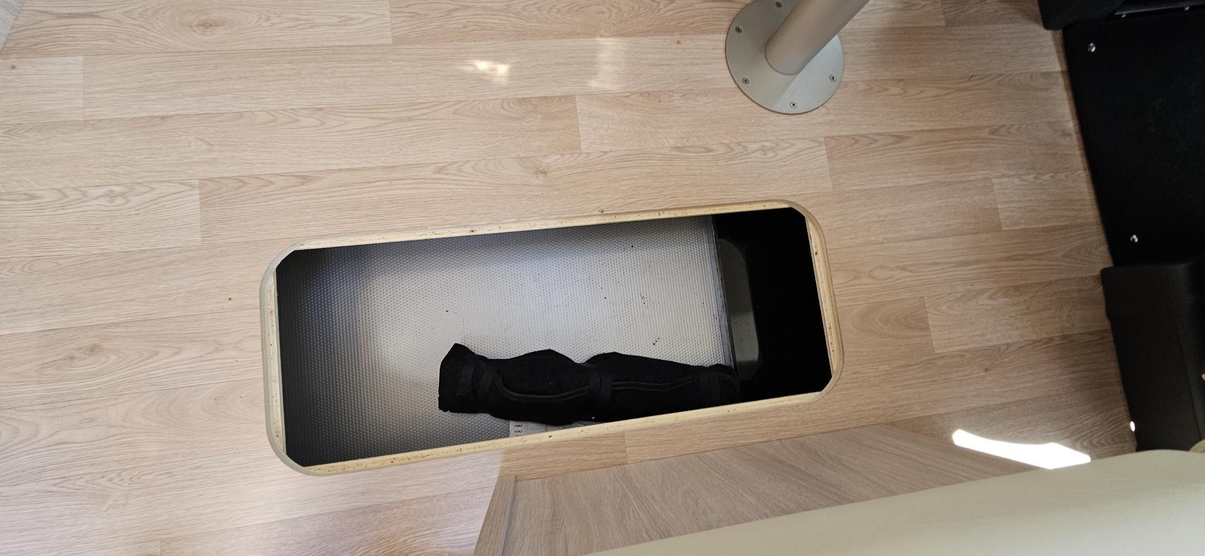  - 11 - RAPIDO 8066 DF PREMIUM EDITION 