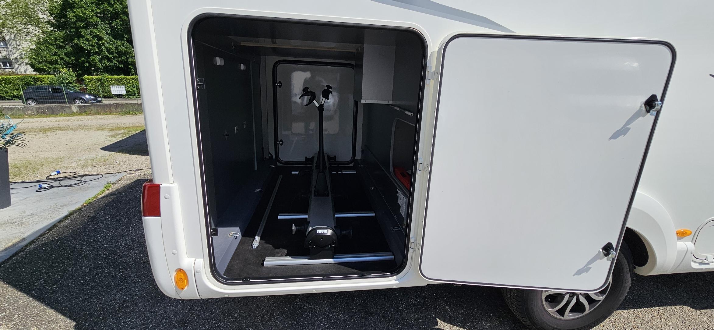  - 15 - RAPIDO 8066 DF PREMIUM EDITION 