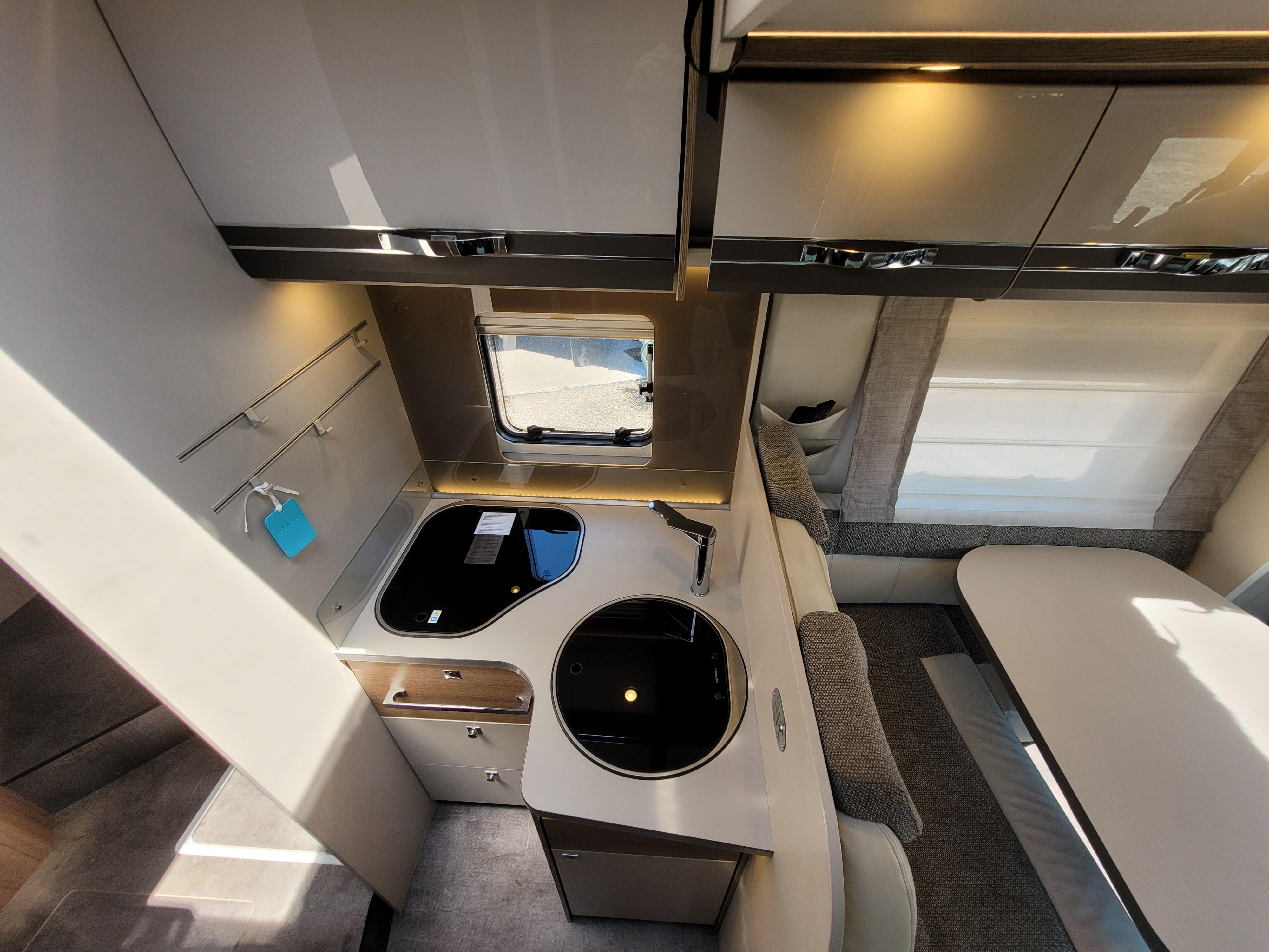  - 9 - DETHLEFFS TREND T 7057 DBL 