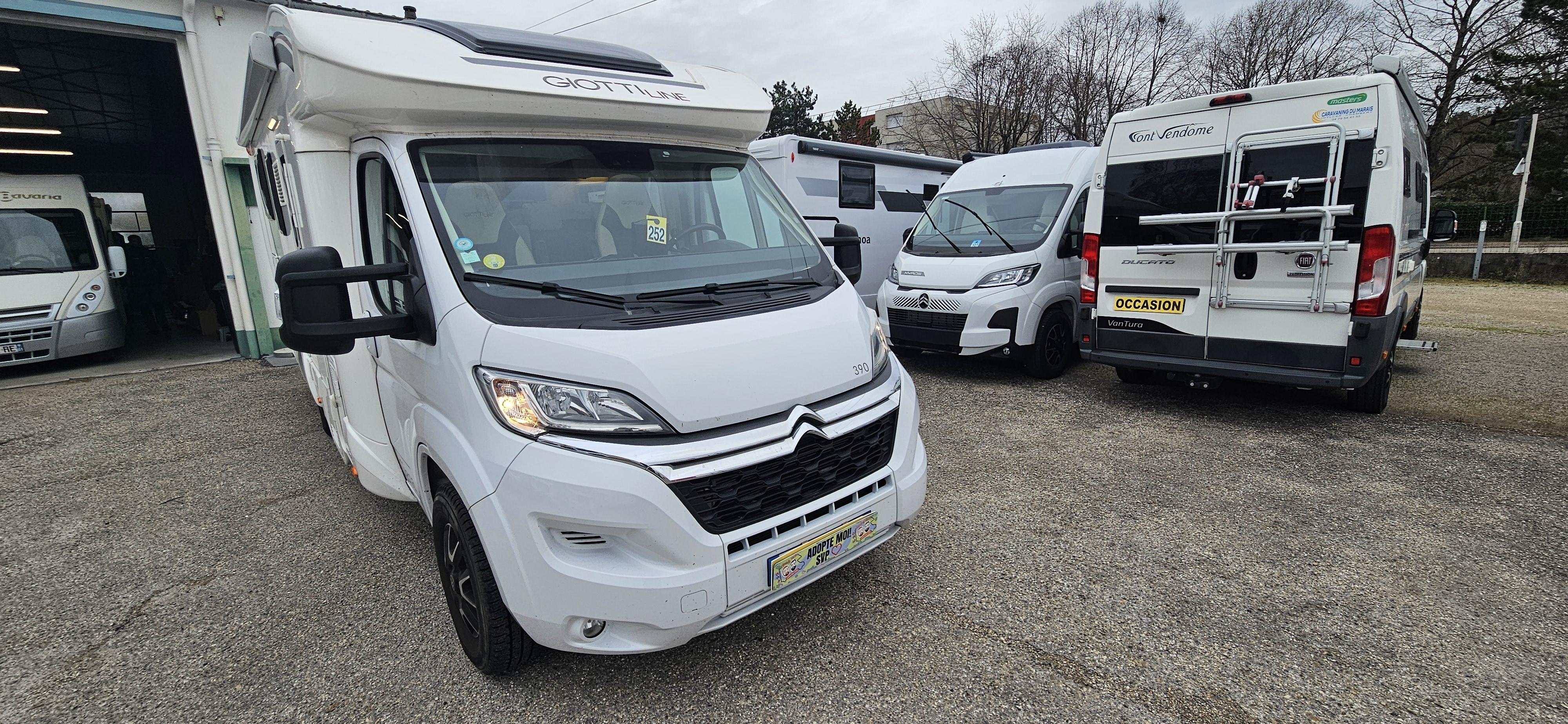  - 2 - GIOTTILINE SIENA 390 PRIVILEGE 