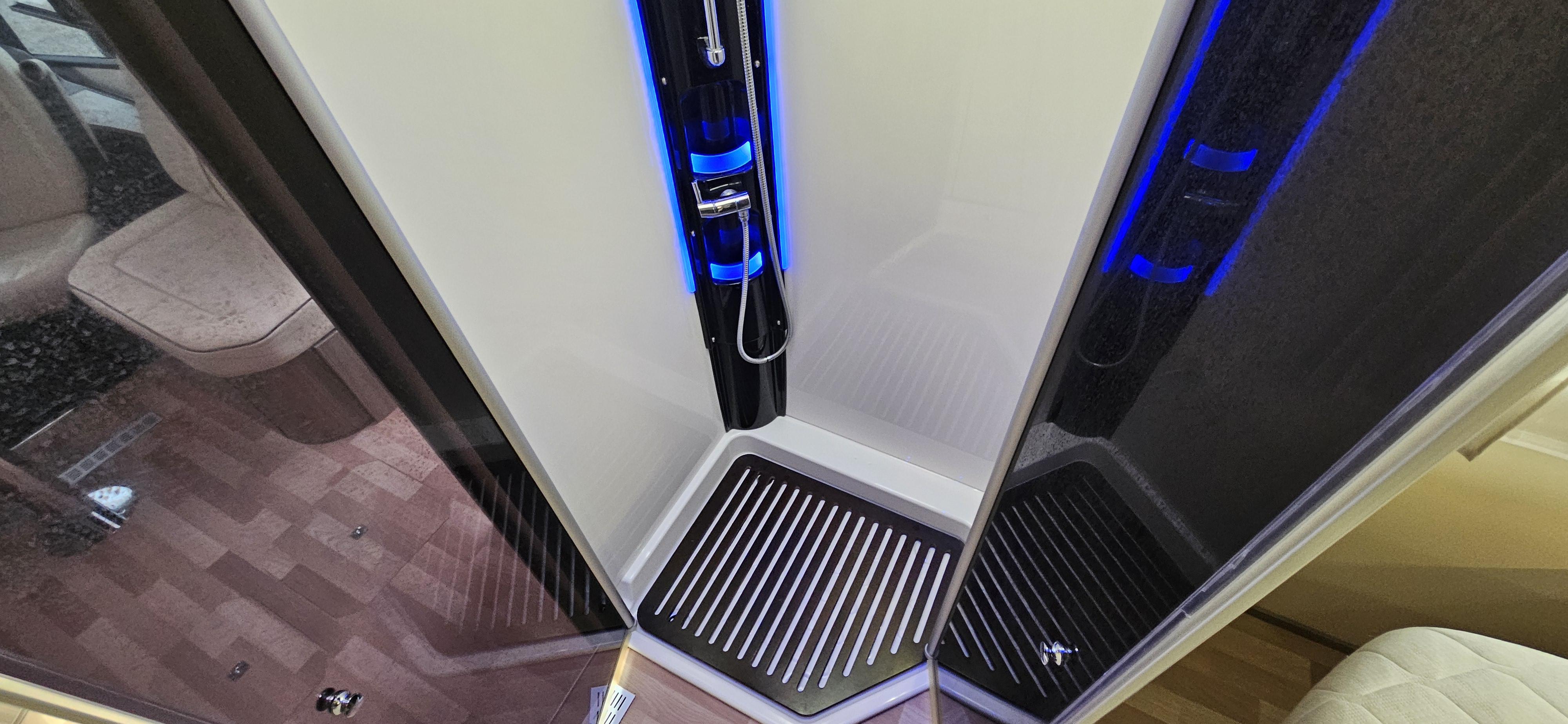  - 26 - AUTOSTAR PASSION 730 LCA 