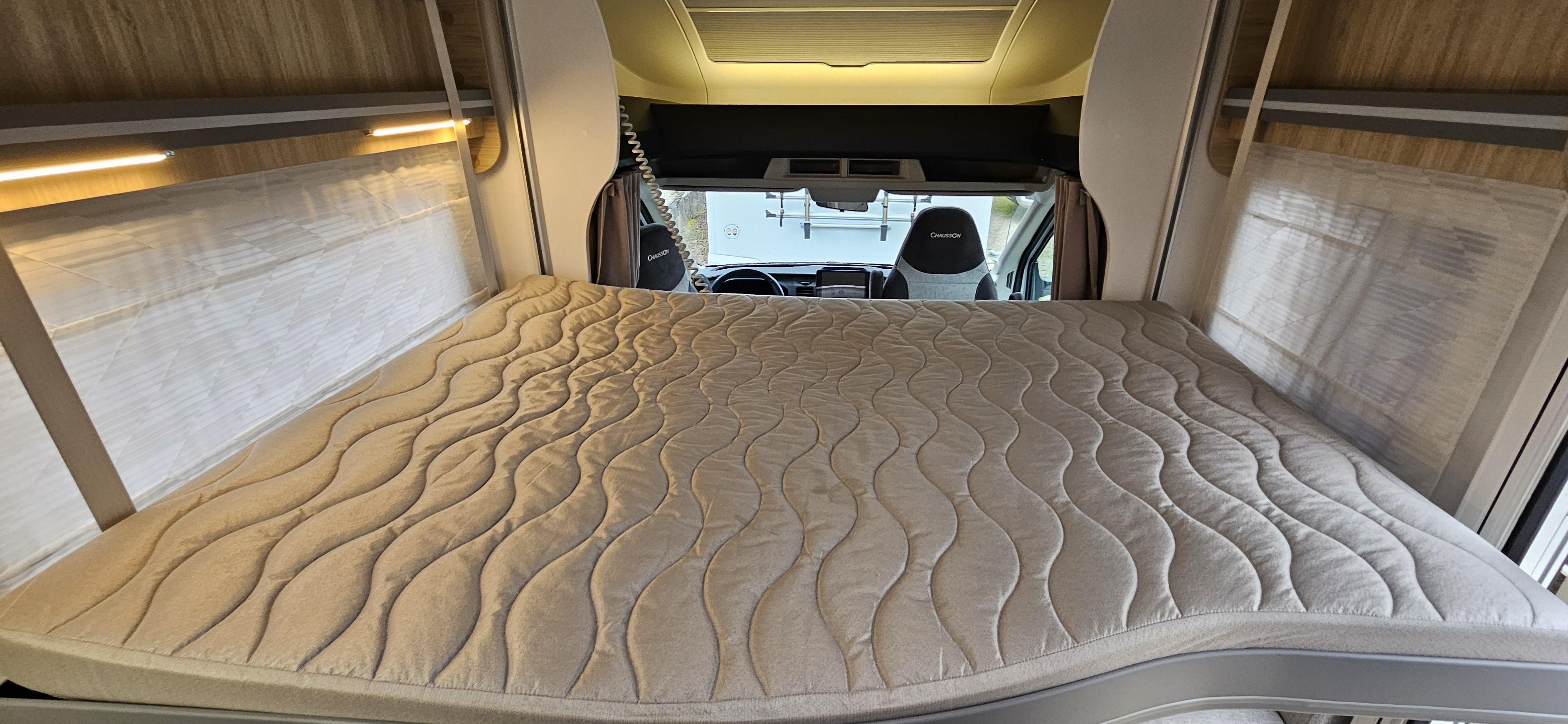  - 13 - CHAUSSON 650 FIRST LINE 