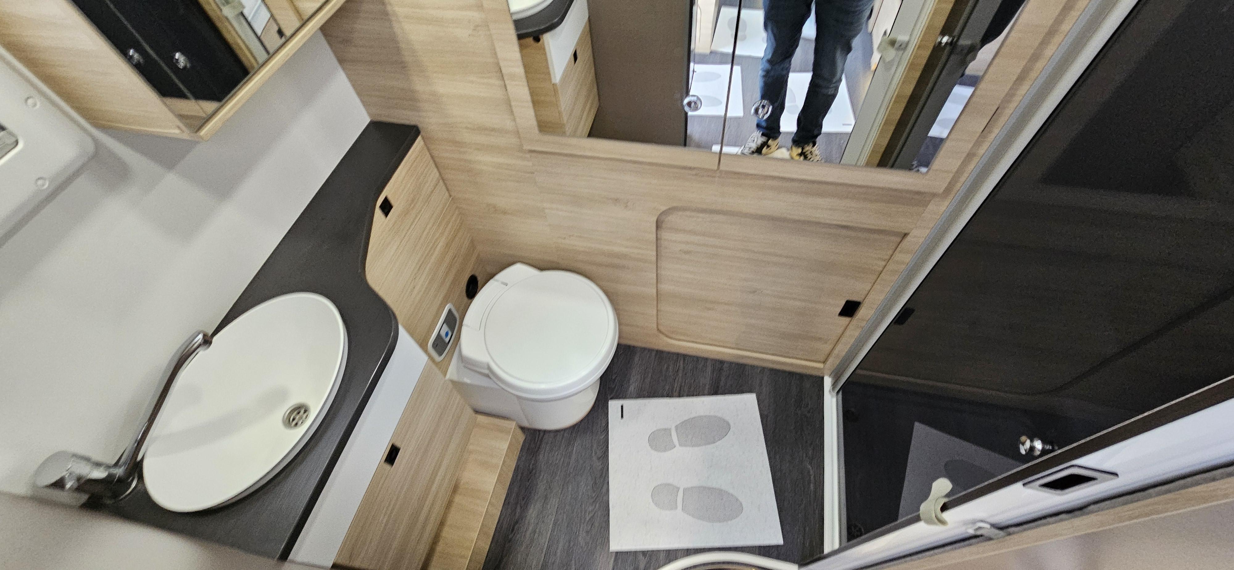  - 20 - CHAUSSON 650 FIRST LINE 