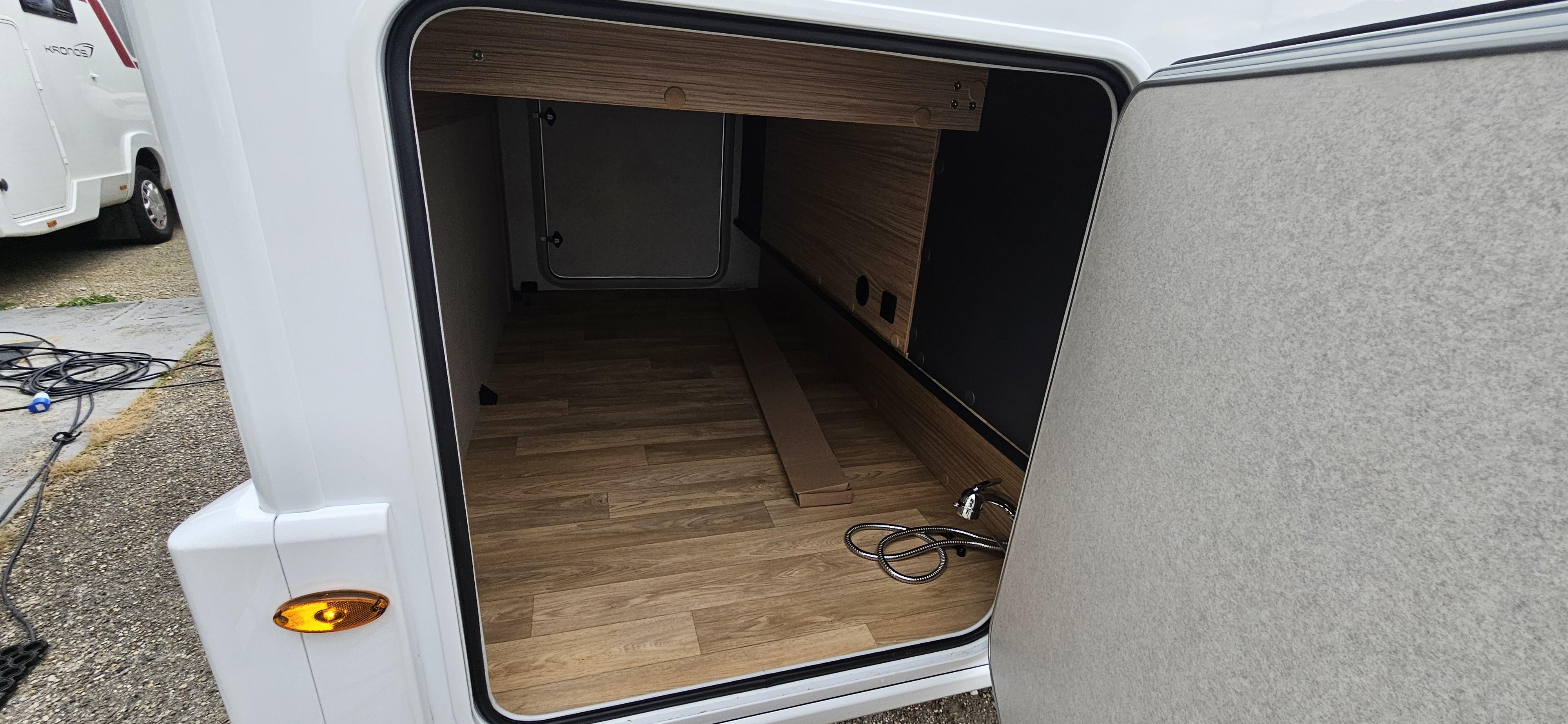  - 3 - BAVARIA T740FC  NOMADE 