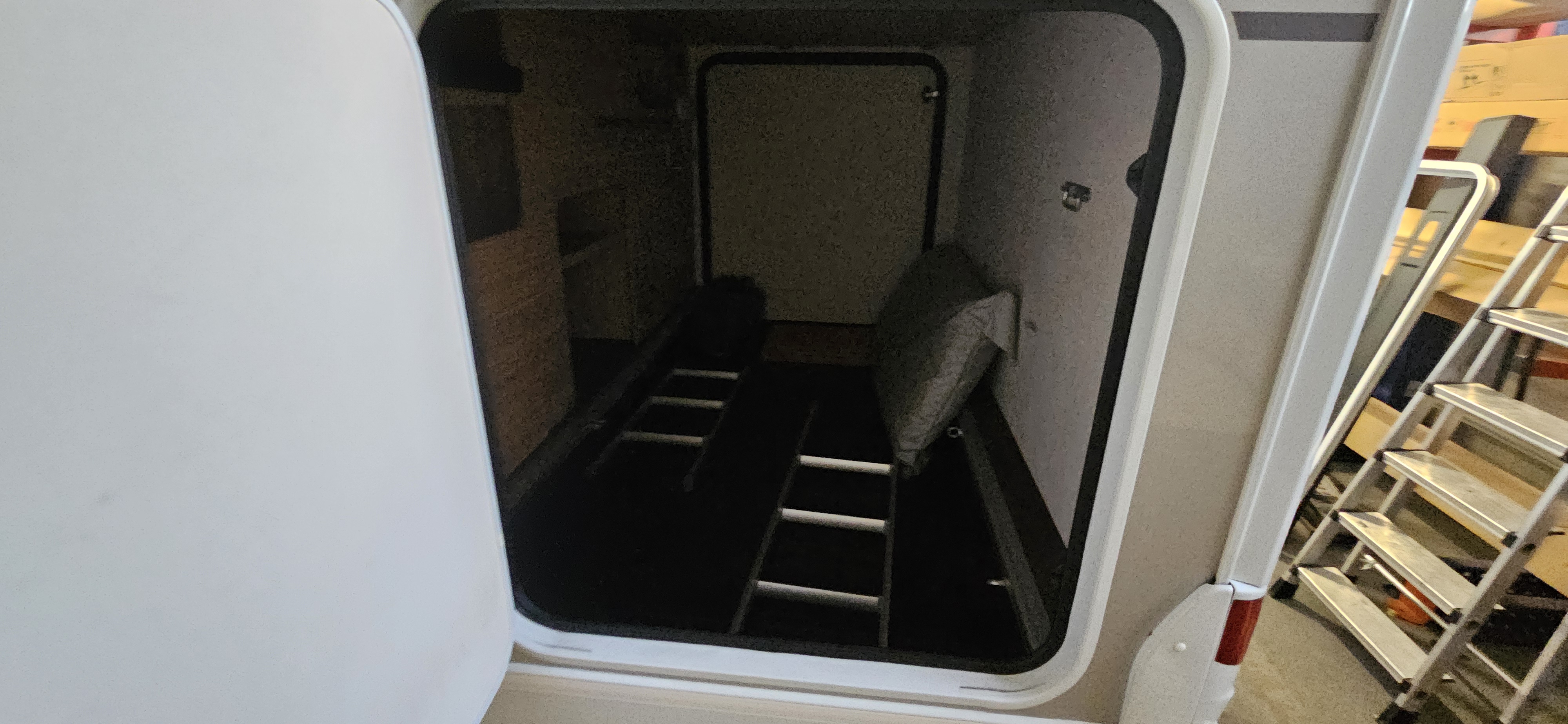  - 3 - SUNLIGHT I68 ADVENTURE EDITION 