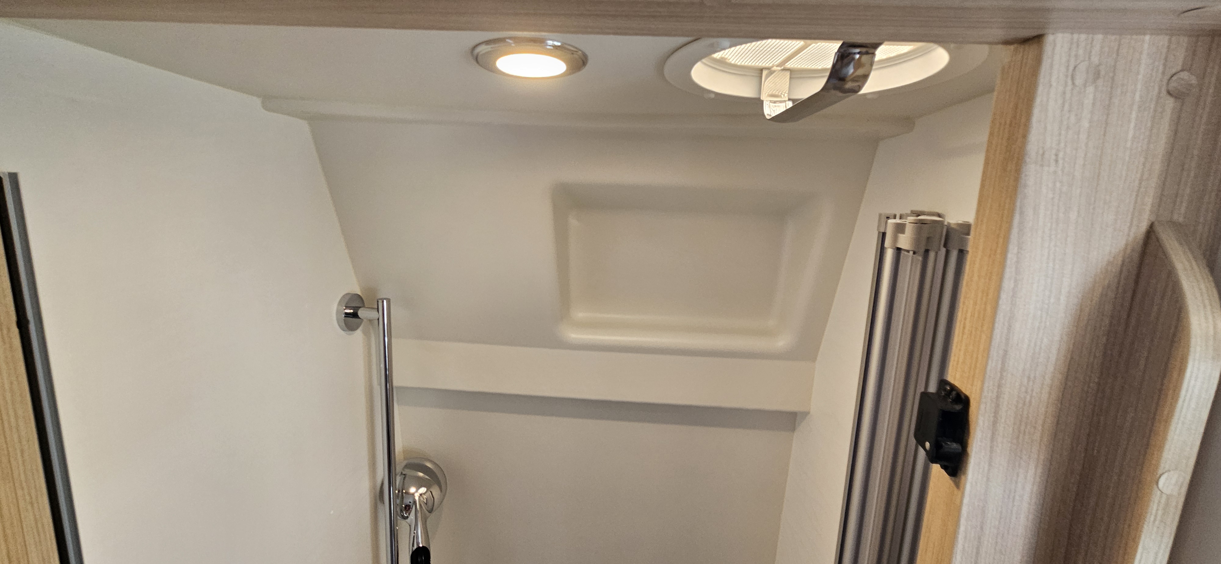  - 9 - DREAMER D55 EXCLUSIVE 